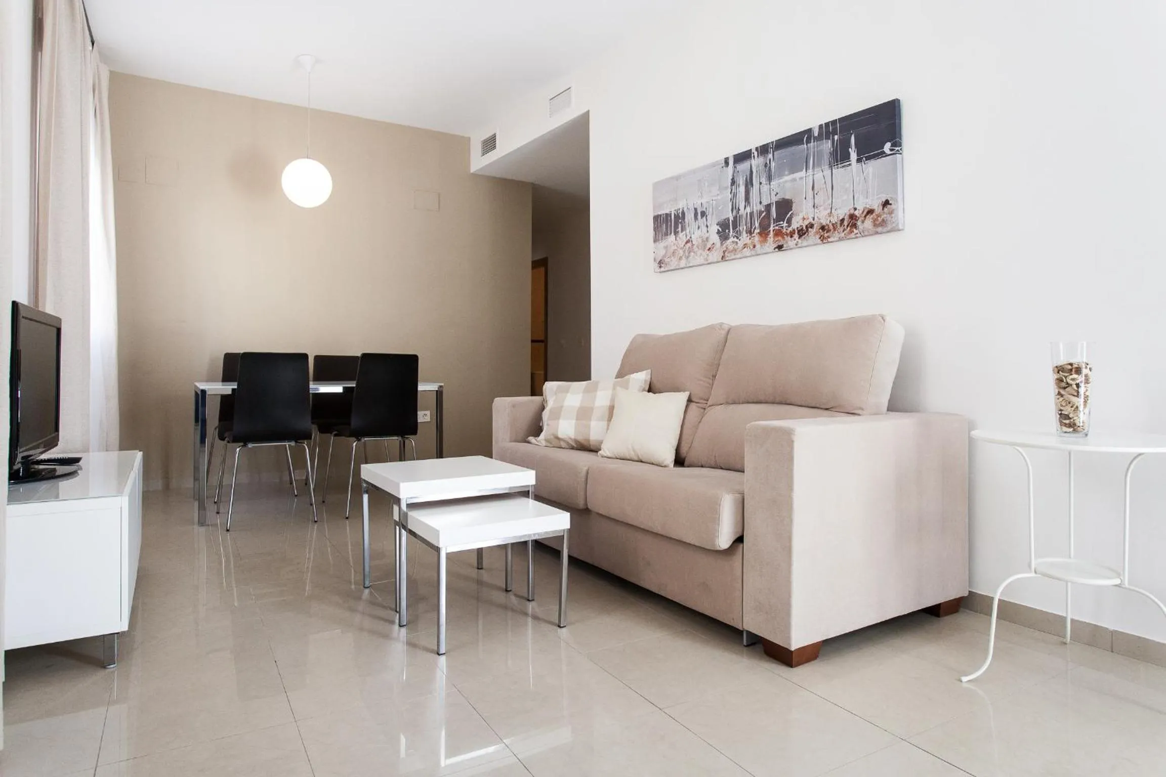 Living room in Apartamentos Diaber San Leandro