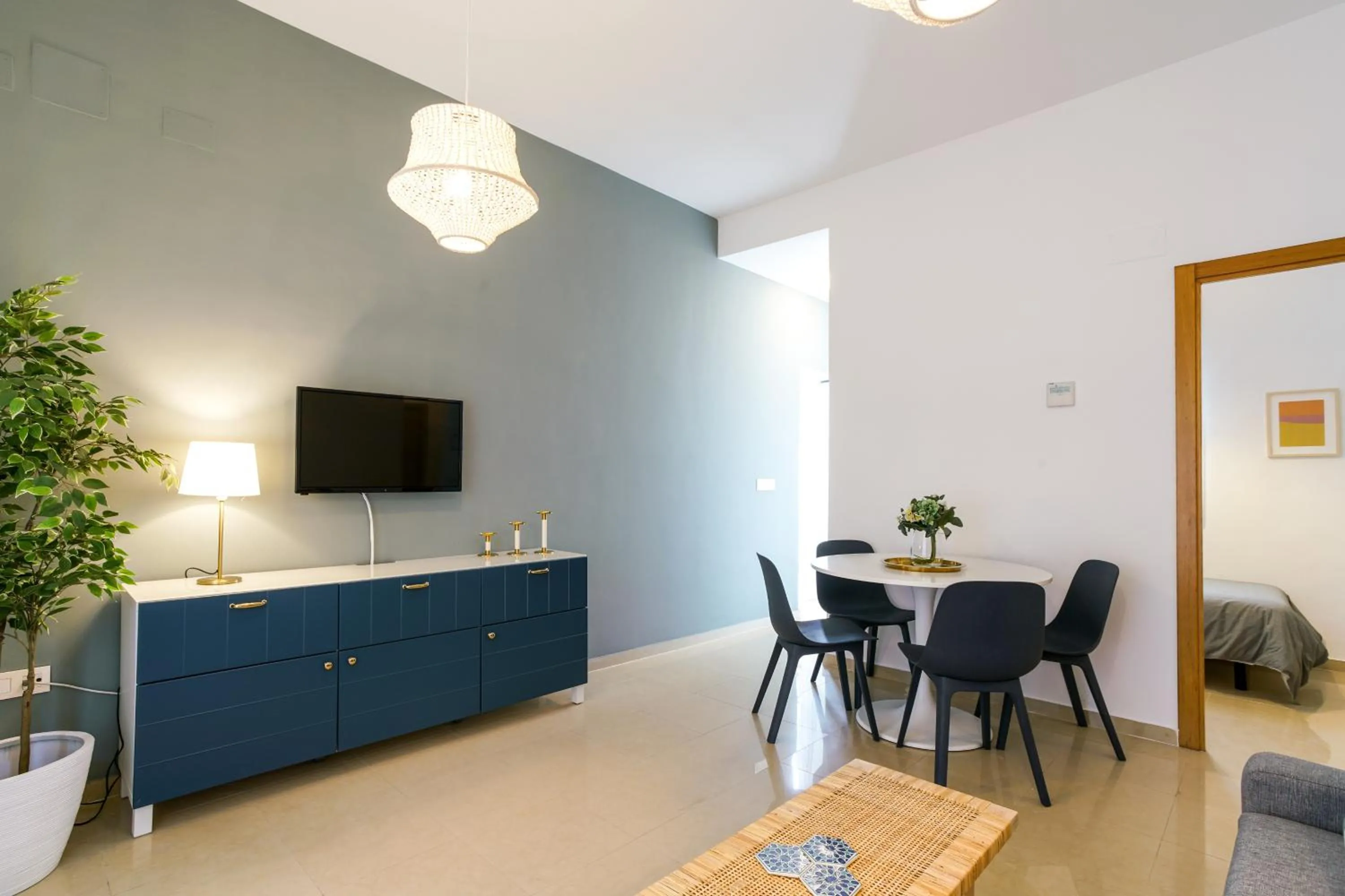 Communal lounge/ TV room in Apartamentos Diaber San Leandro