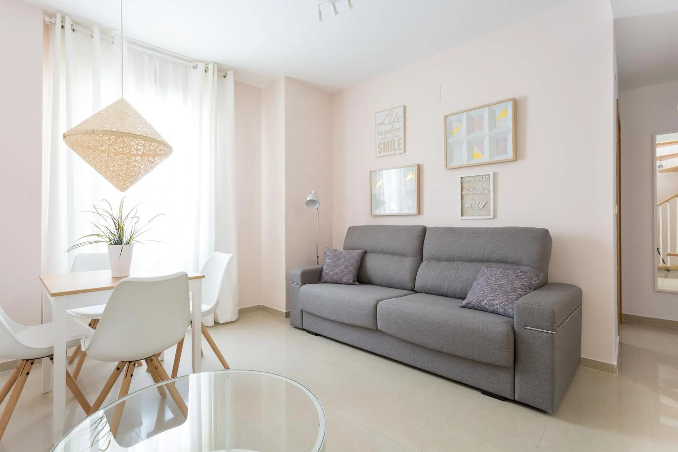 Photo of the whole room in Apartamentos Diaber San Leandro