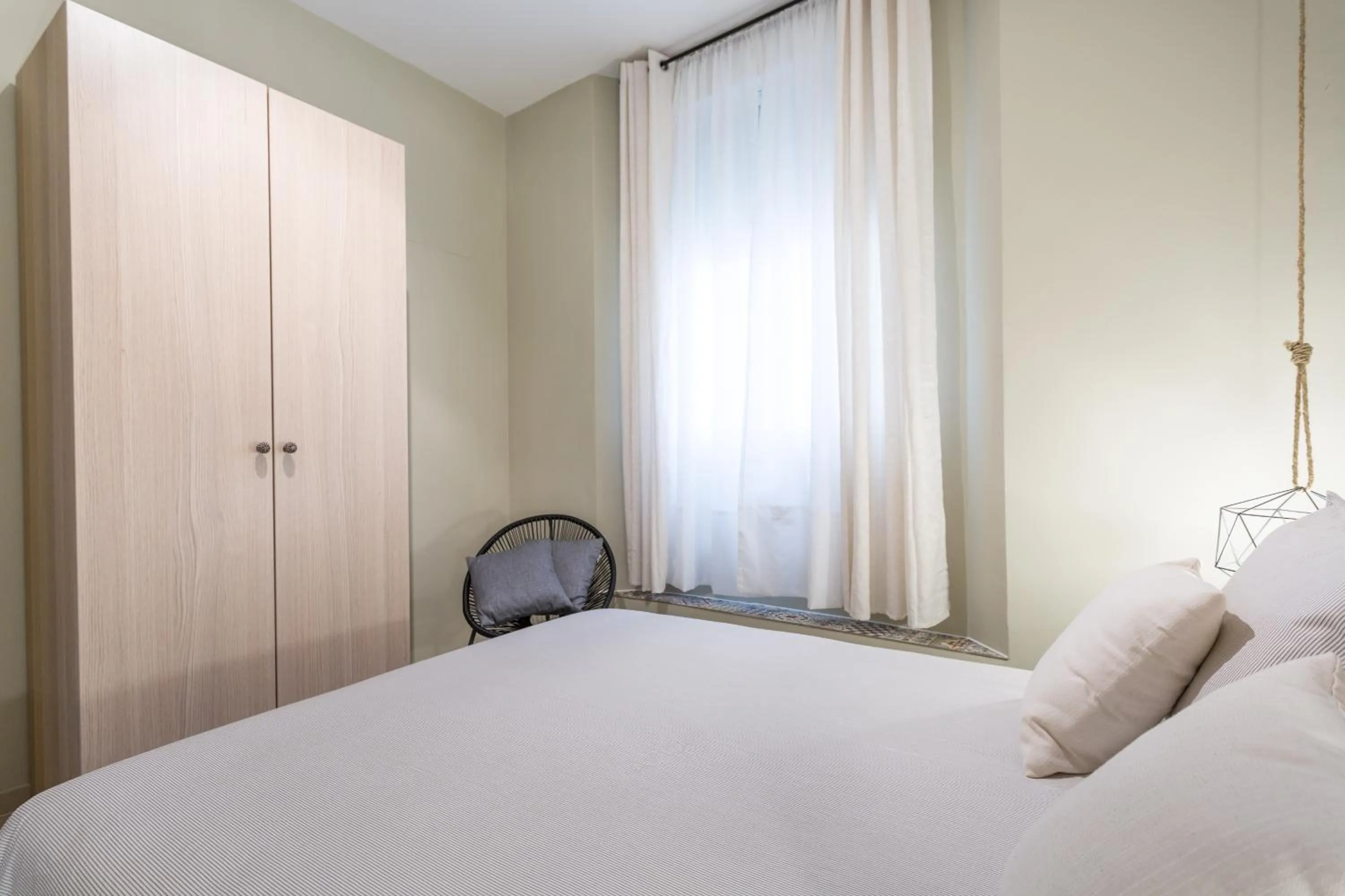 Bedroom, Bed in Apartamentos Diaber San Leandro