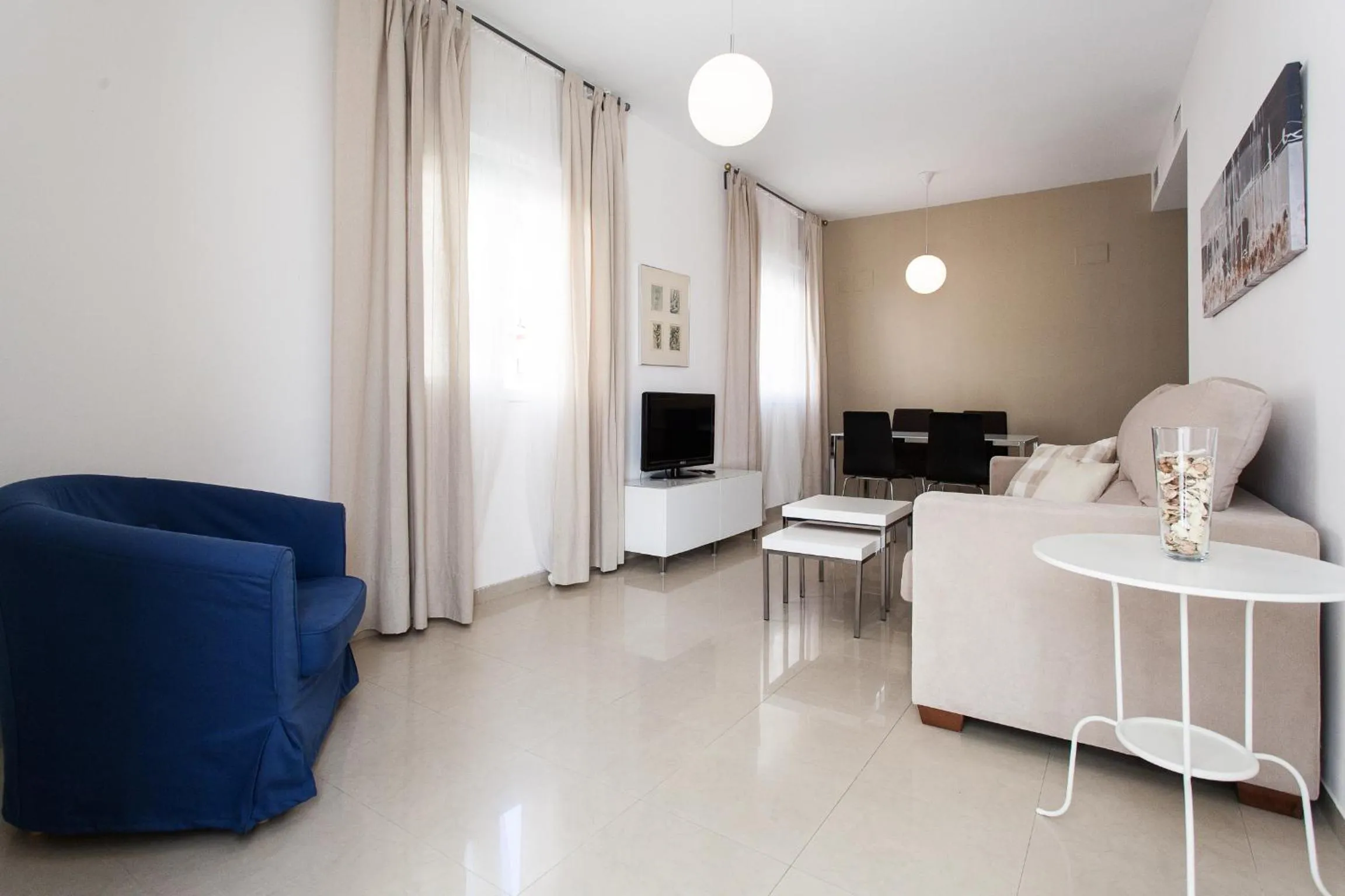 Living room in Apartamentos Diaber San Leandro