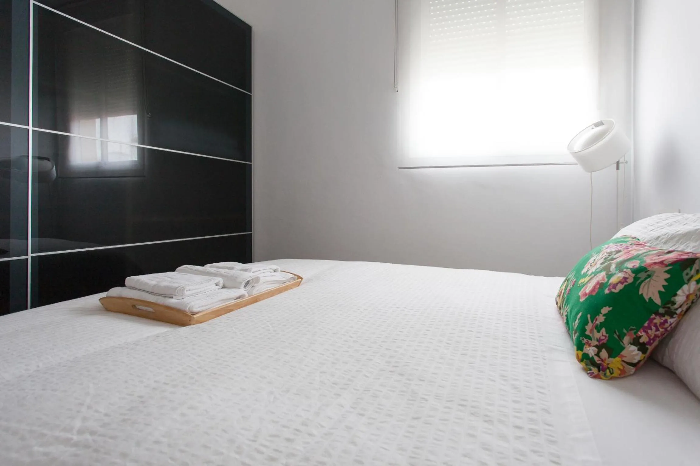 Bedroom, Bed in Apartamentos Diaber San Leandro