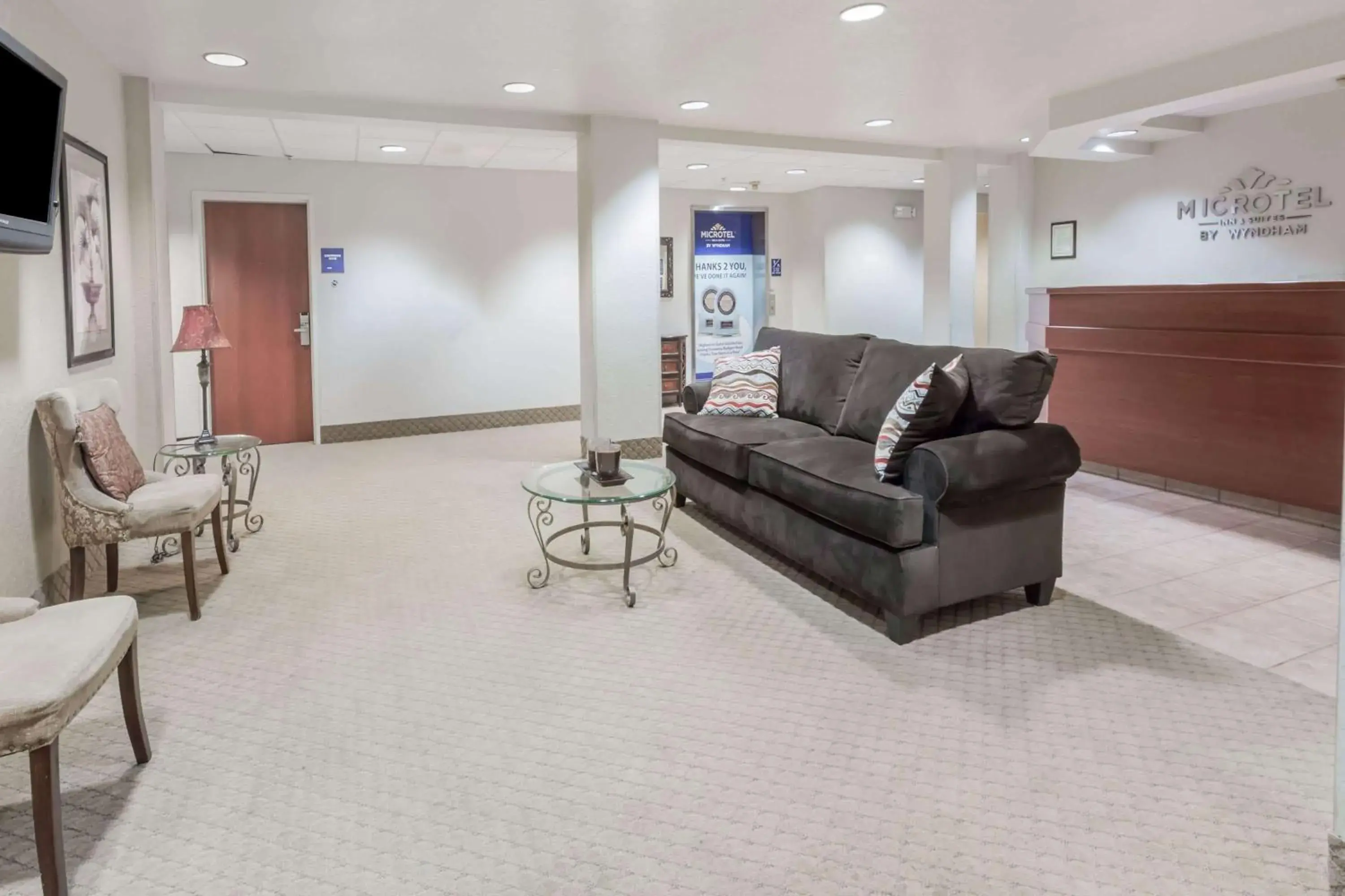 Lobby or reception in Microtel Inn & Suites Marianna Lobby or reception in Microtel Inn & Suites Marianna