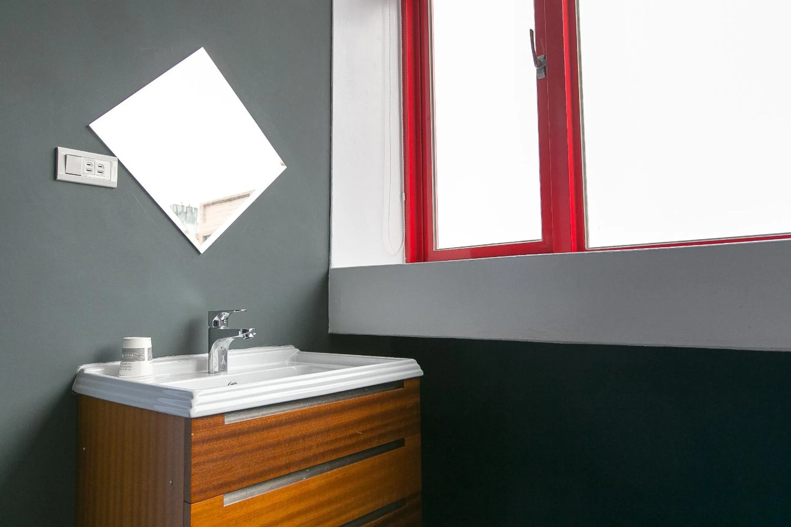 Bathroom in Arch Inn