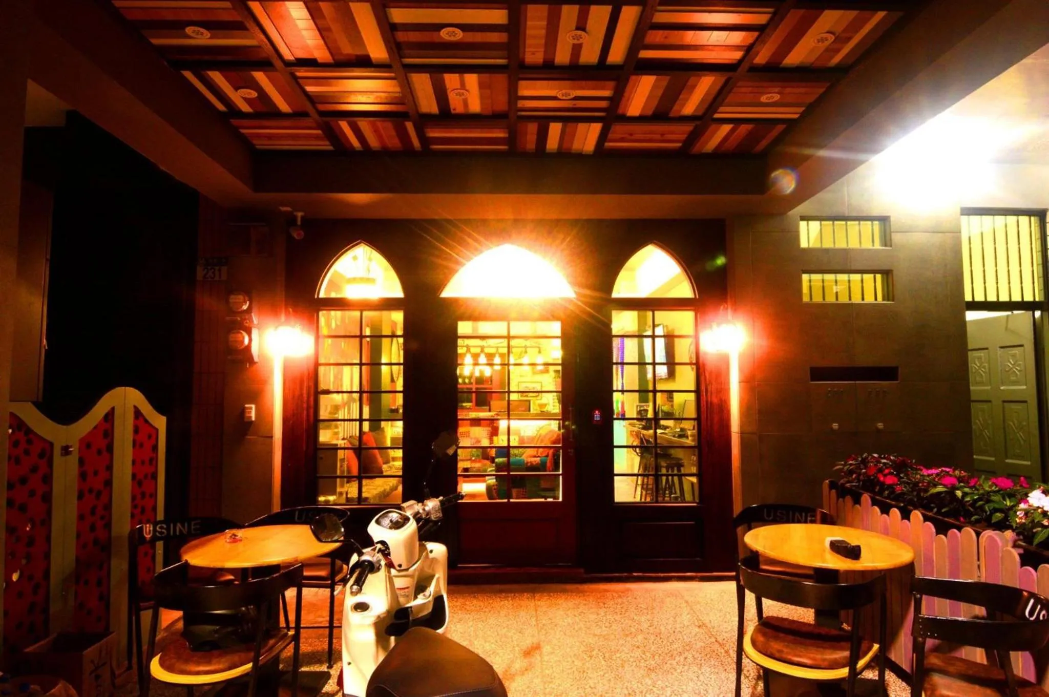 Property building in Arch Inn