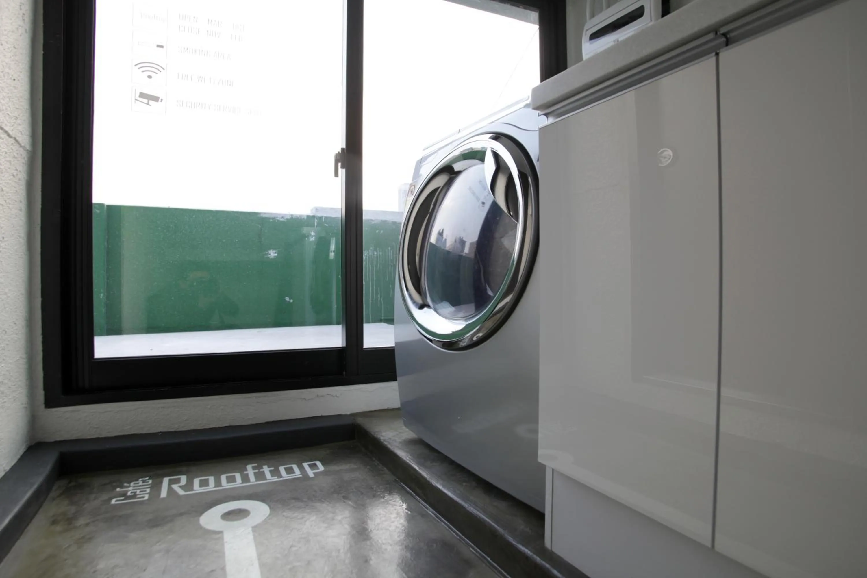 Decorative detail in K-Guesthouse Dongdaemun Premium 2