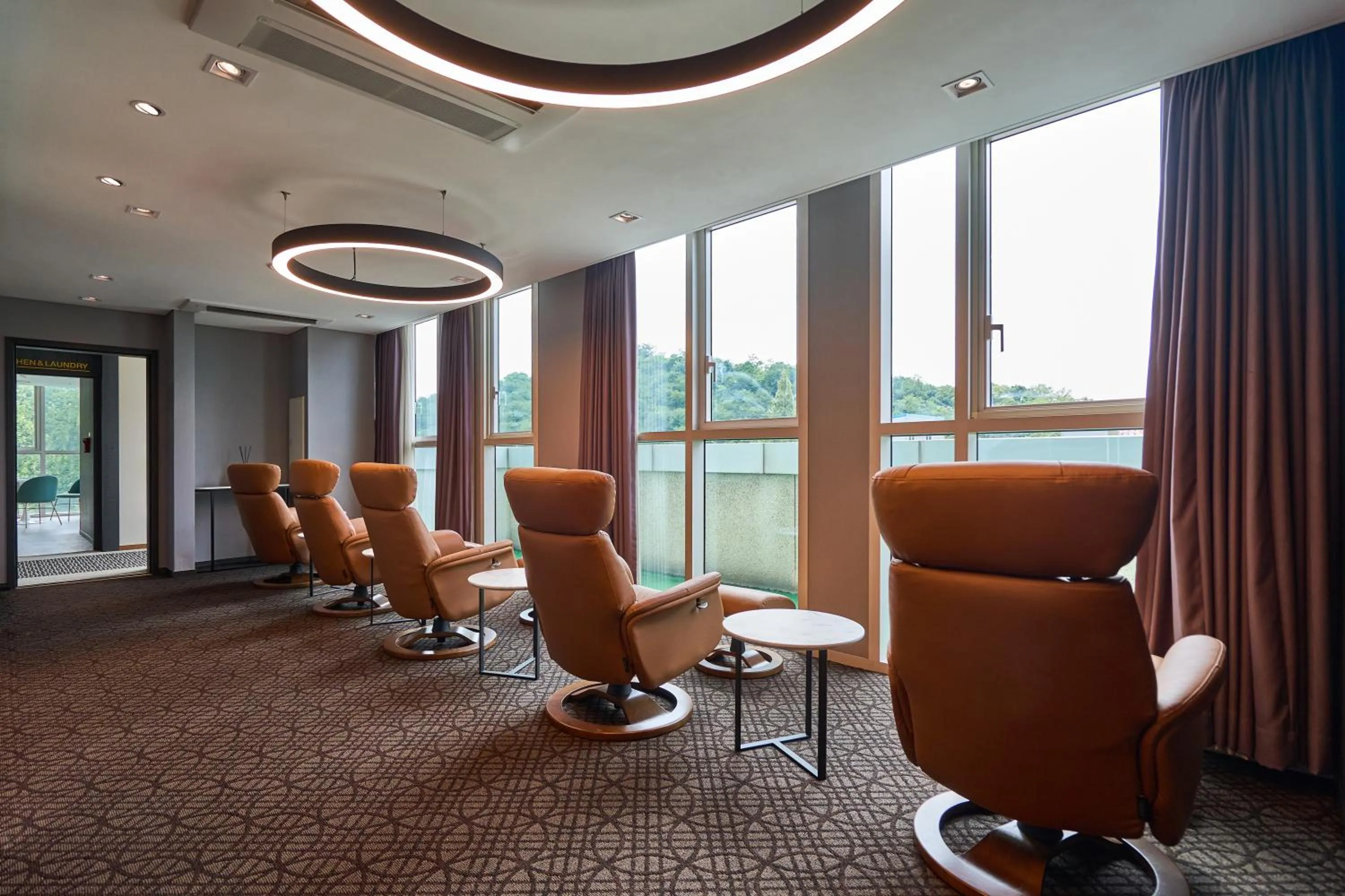 Seating area in Hotel Square Ansan