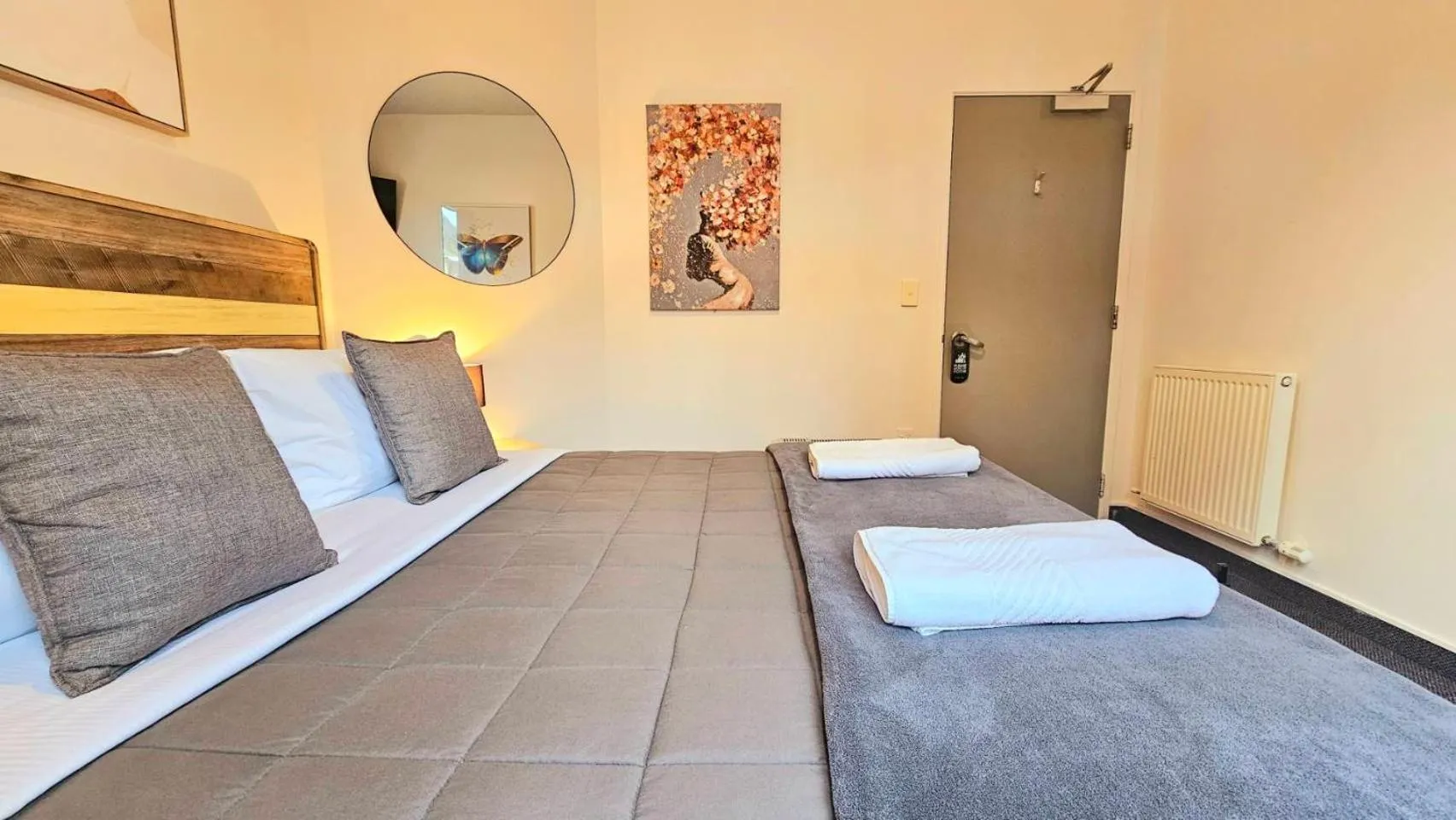 Bed in Wild Kea Lodge Franz Josef