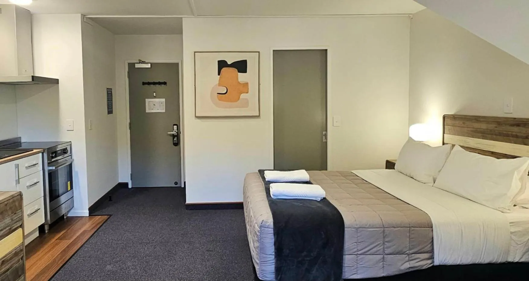 Bed in Wild Kea Lodge Franz Josef