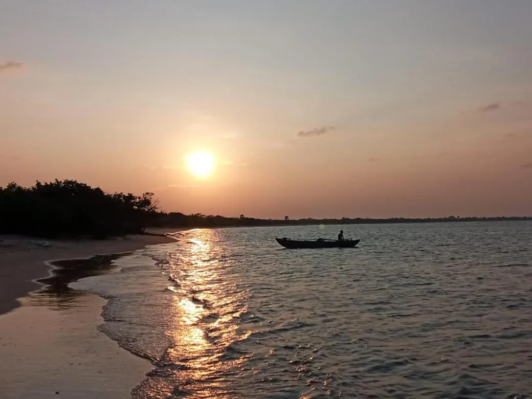 Beach in Giman Free Beach Resort Pasikuda