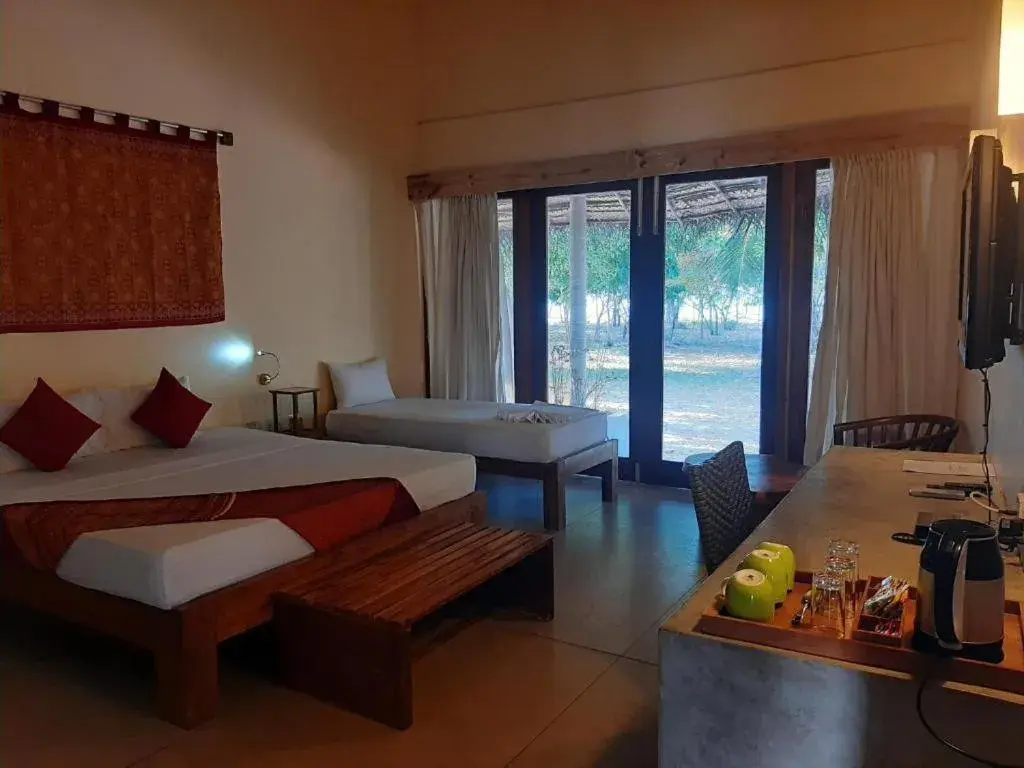 Family Room with Sea View in Giman Free Beach Resort Pasikuda Family Room with Sea View in Giman Free Beach Resort Pasikuda