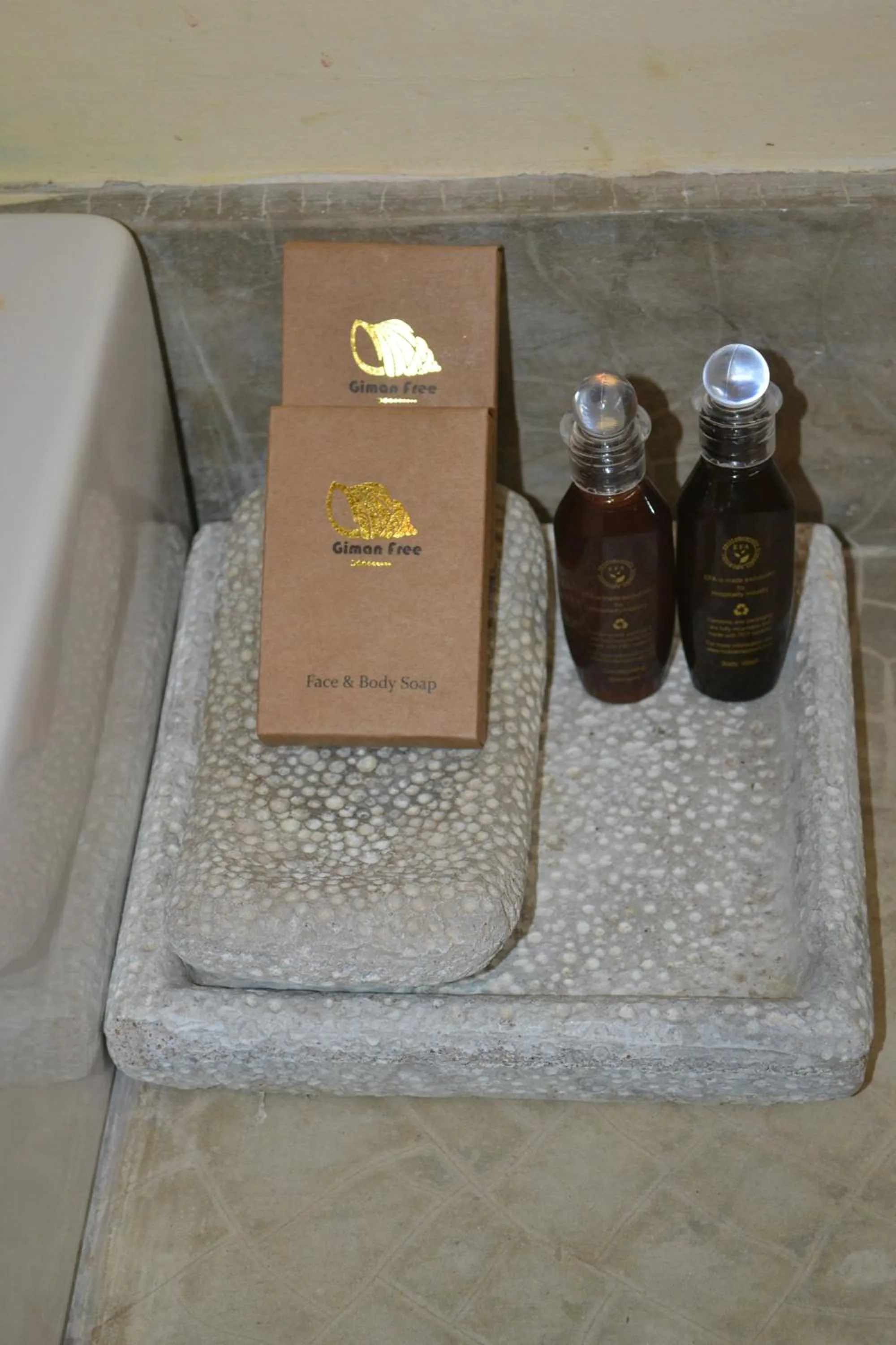 Area and facilities in Giman Free Beach Resort Pasikuda