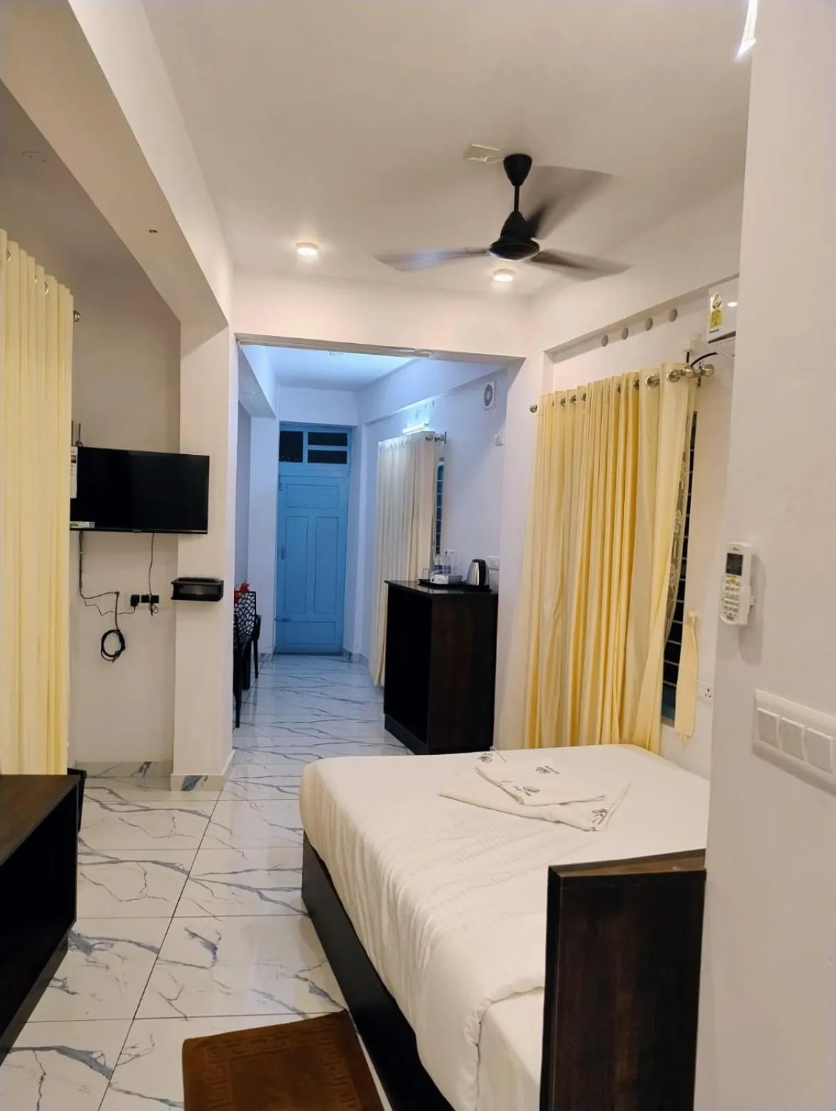 Bed in Gulmohar Varkala