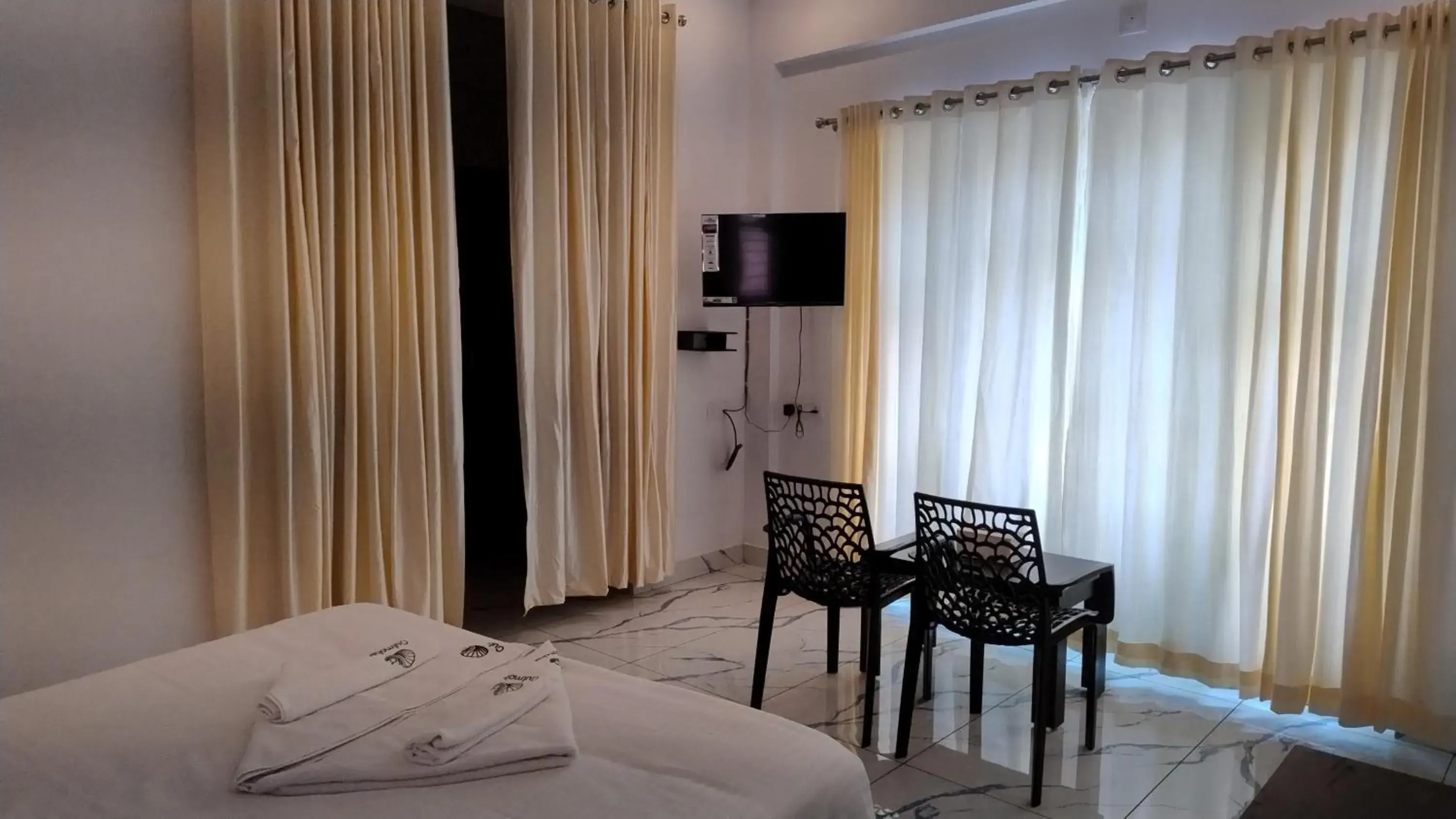 Bed in Gulmohar Varkala Bed in Gulmohar Varkala