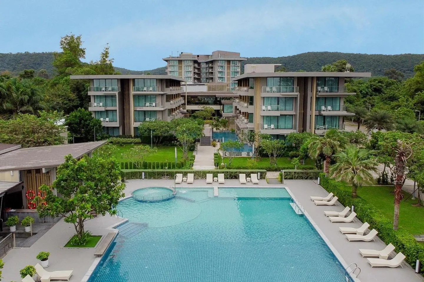 Property building in Sand Dunes Chaolao Beach Resort