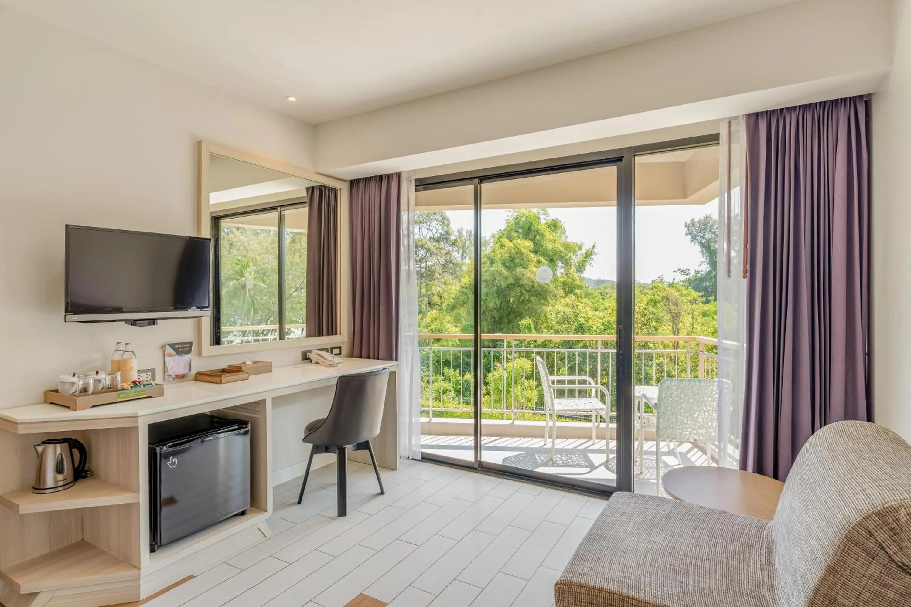 TV and multimedia in Sand Dunes Chaolao Beach Resort