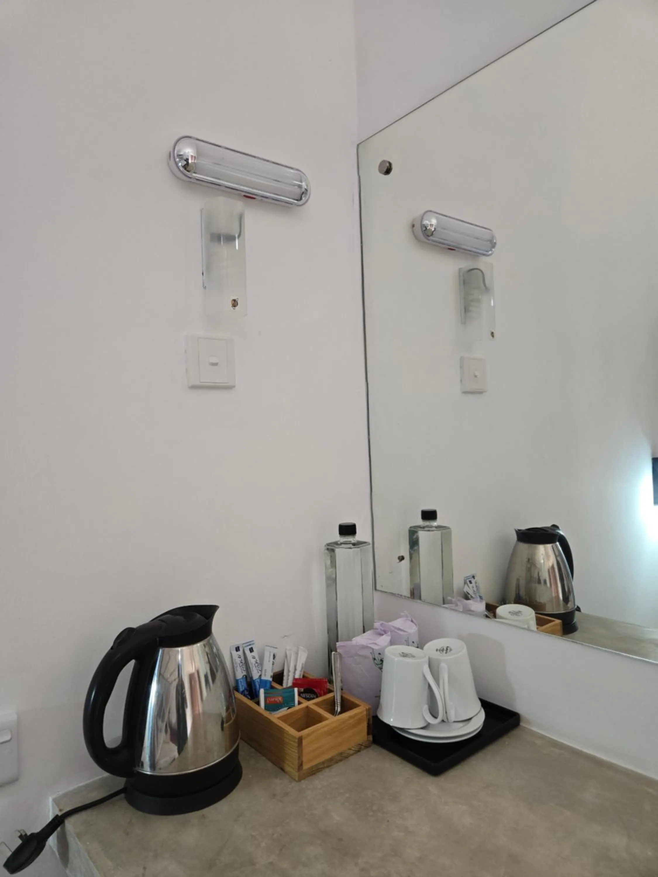 Coffee/tea facilities in Wilpattu Tree House