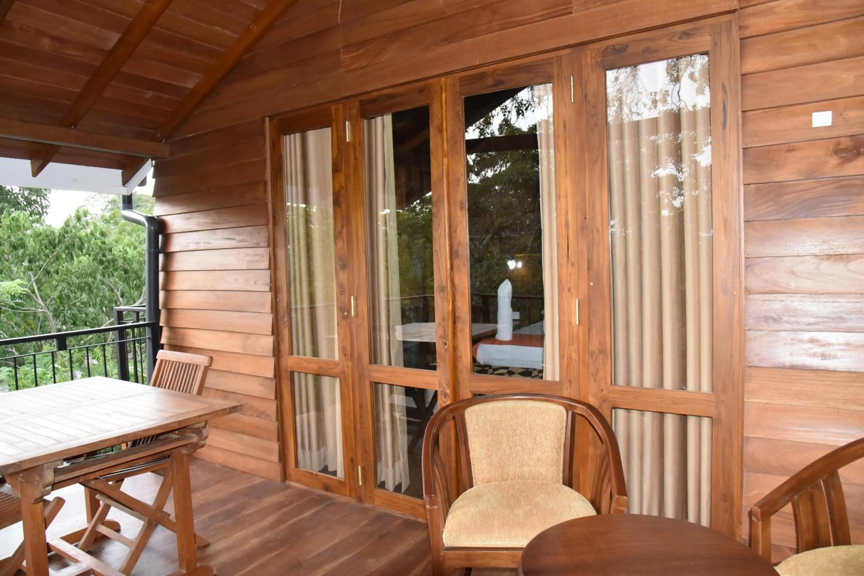 Balcony/Terrace in Wilpattu Tree House