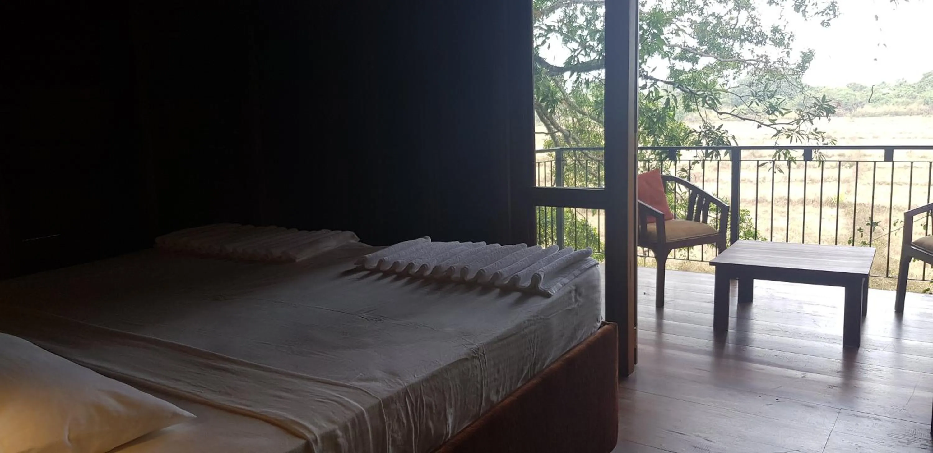 Balcony/Terrace, Bed in Wilpattu Tree House