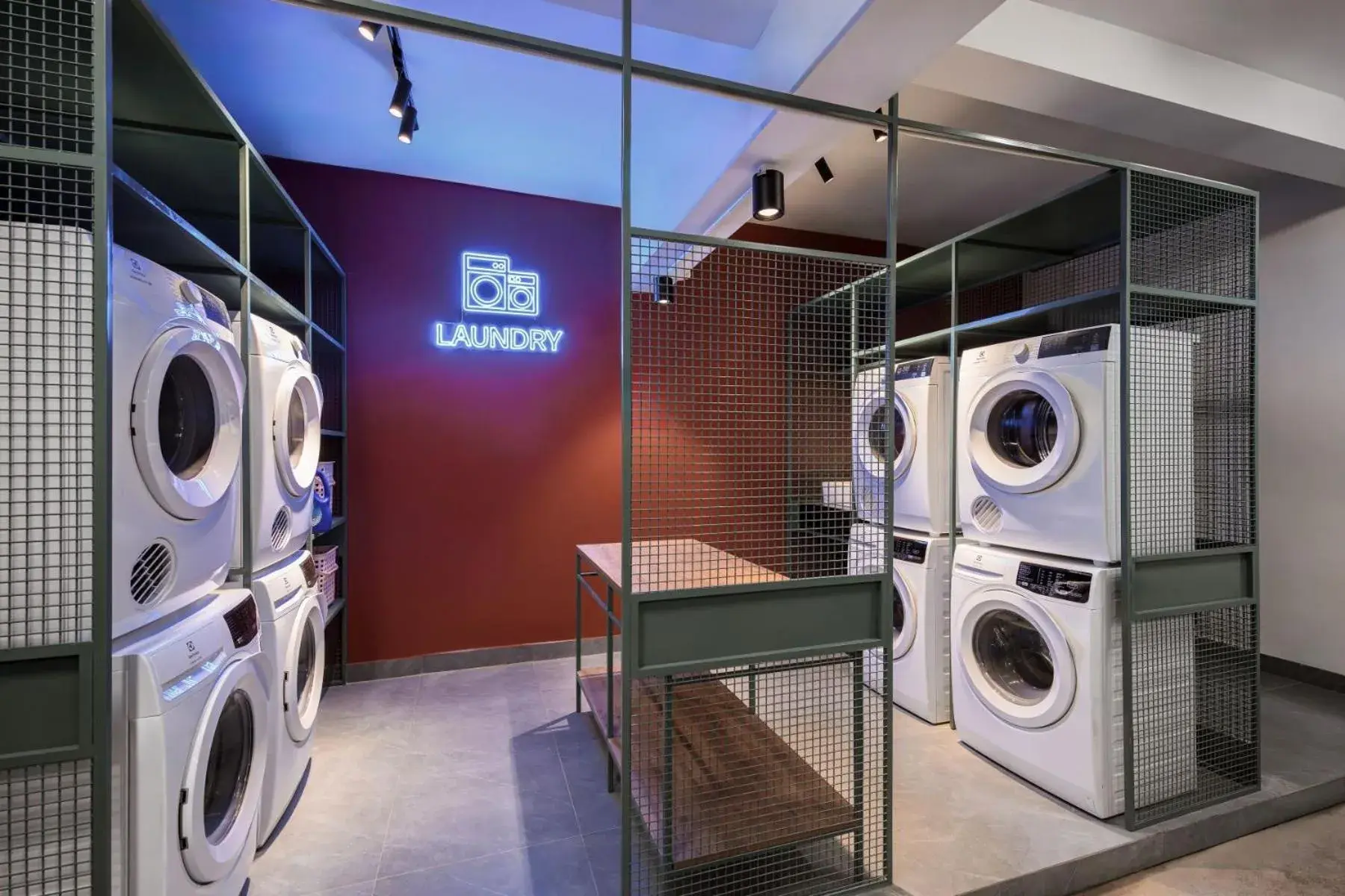 Property building in Express by M Village Võ Văn Kiệt Property building in Express by M Village Võ Văn Kiệt