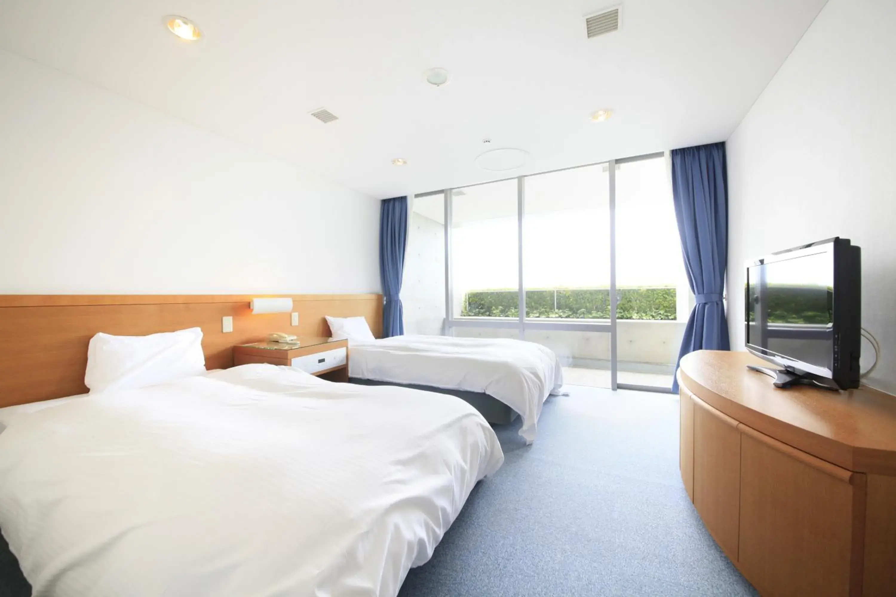 Bed in TOTO Seawind Awaji Bed in TOTO Seawind Awaji