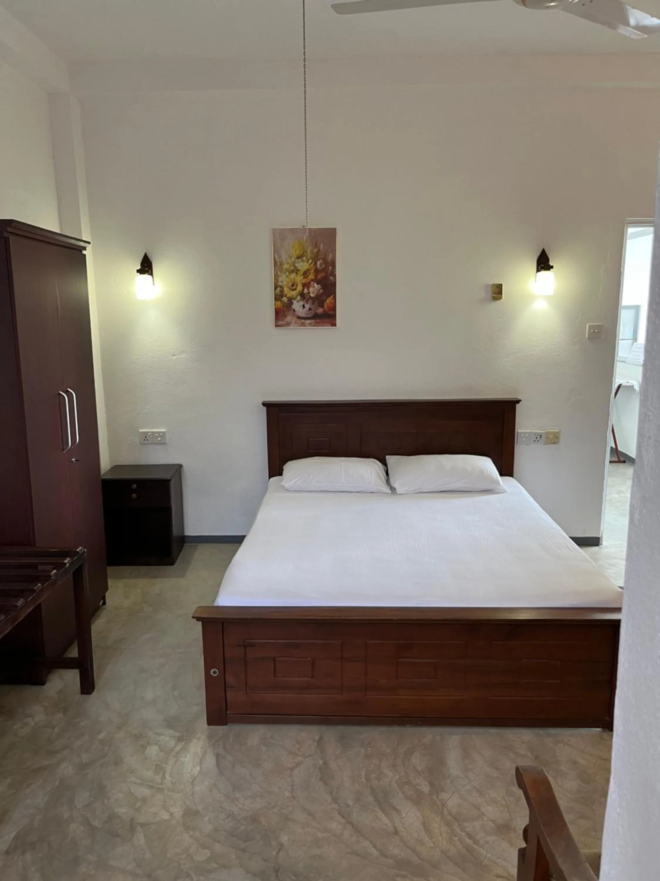 Bed in Holiday Inn Unawatuna