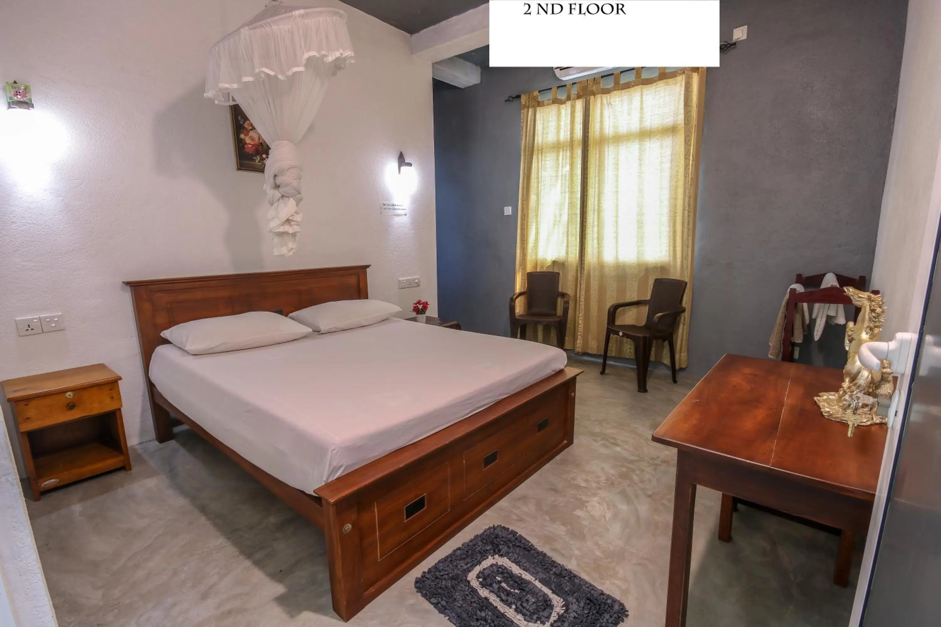 Bed in Holiday Inn Unawatuna