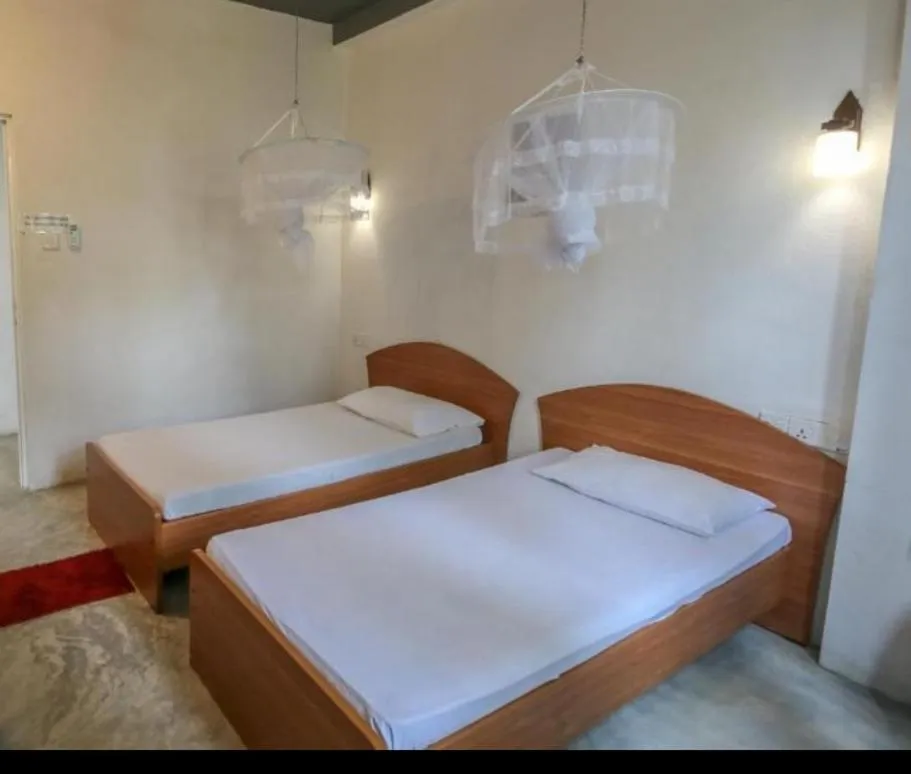 Bed in Holiday Inn Unawatuna