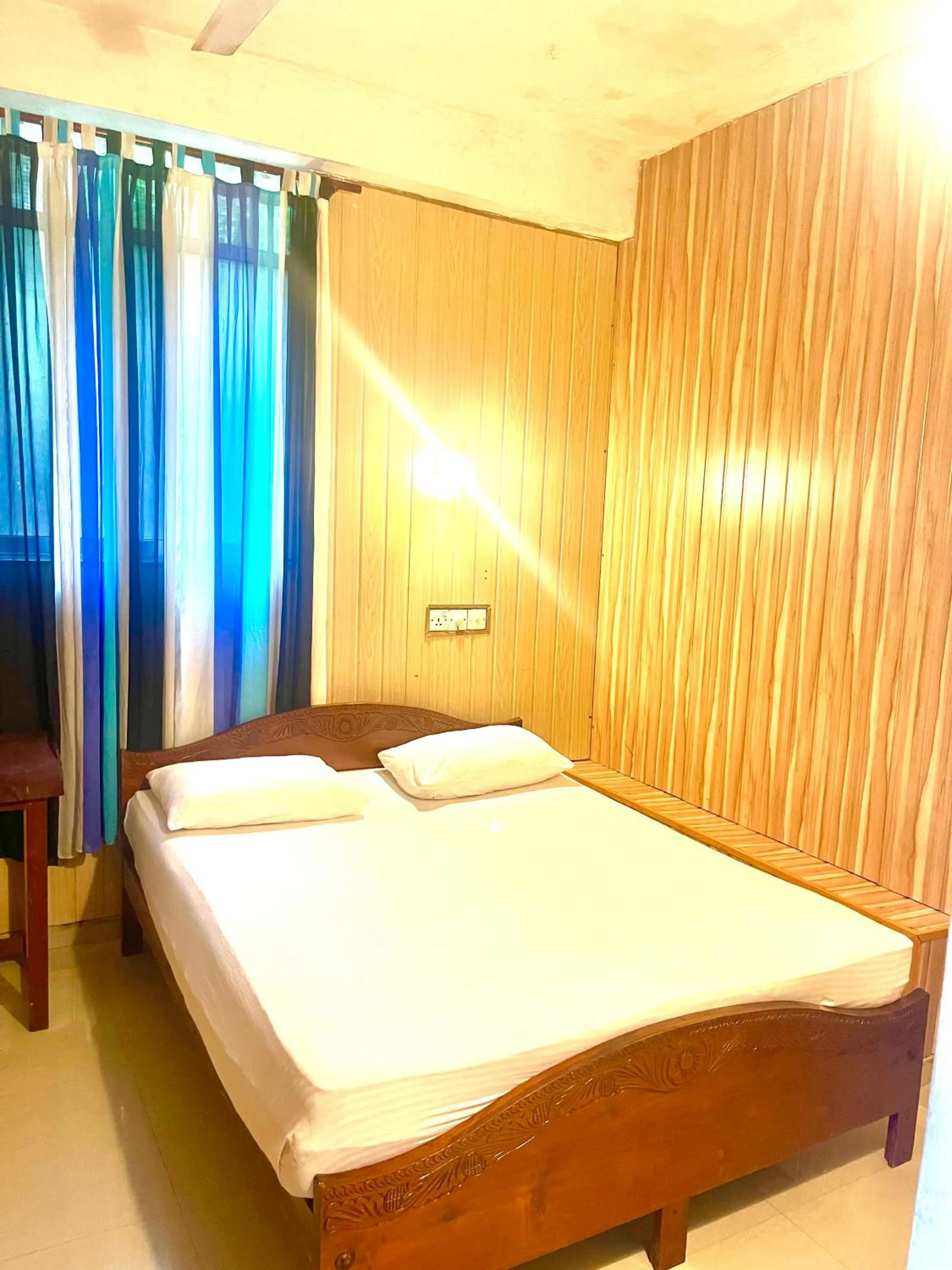 Bed in Holiday Inn Unawatuna