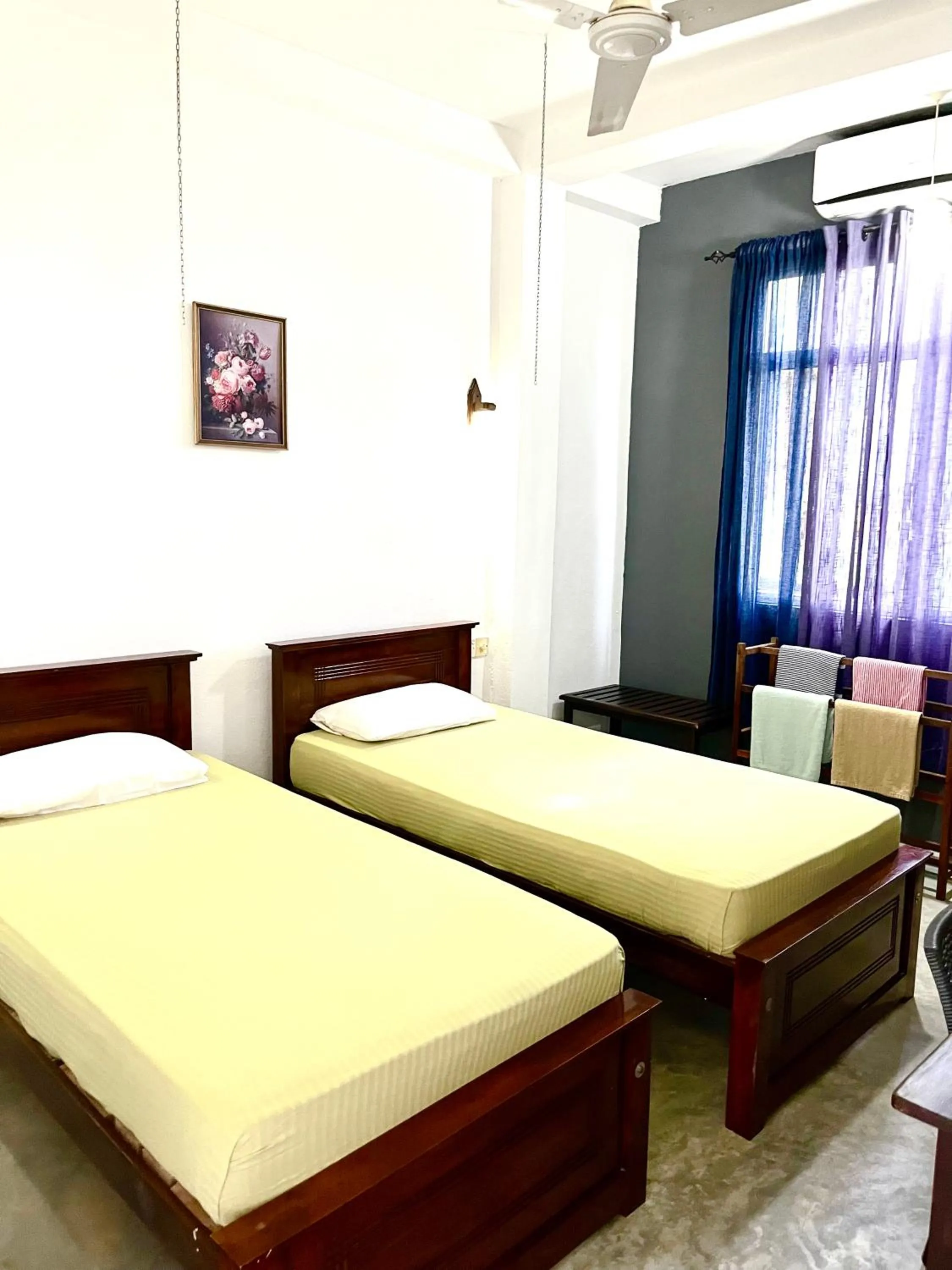 Bed in Holiday Inn Unawatuna