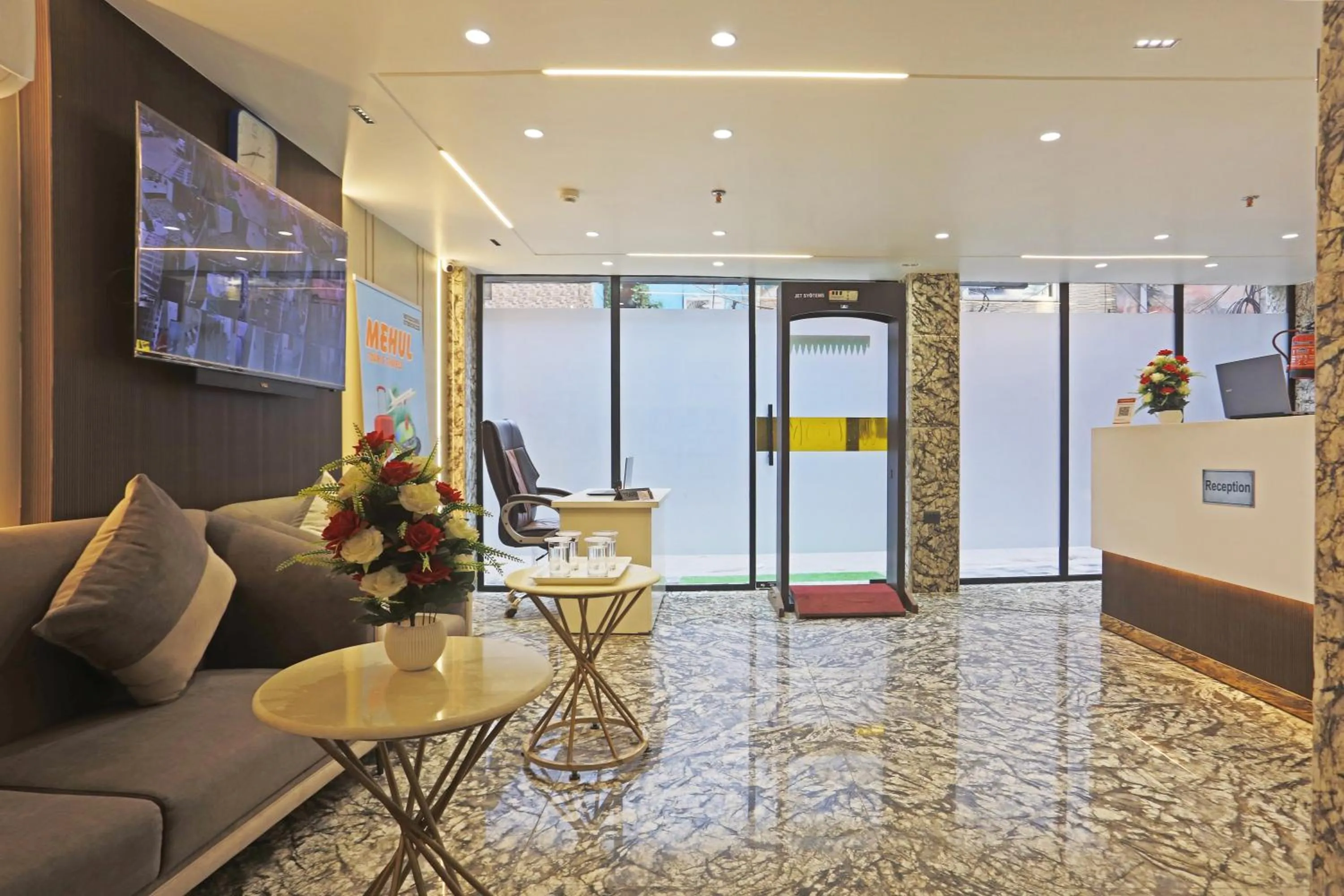 TV and multimedia in Hotel Mehul International -Near New Delhi Railway Station, Paharganj & Connaught Place