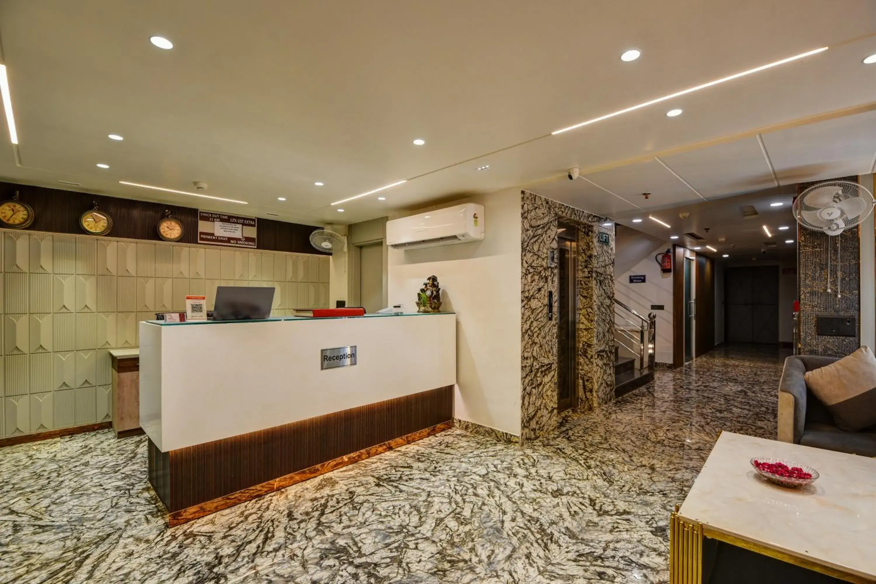 Lobby or reception in Hotel Mehul International -Near New Delhi Railway Station, Paharganj & Connaught Place Lobby or reception in Hotel Mehul International -Near New Delhi Railway Station, Paharganj & Connaught Place