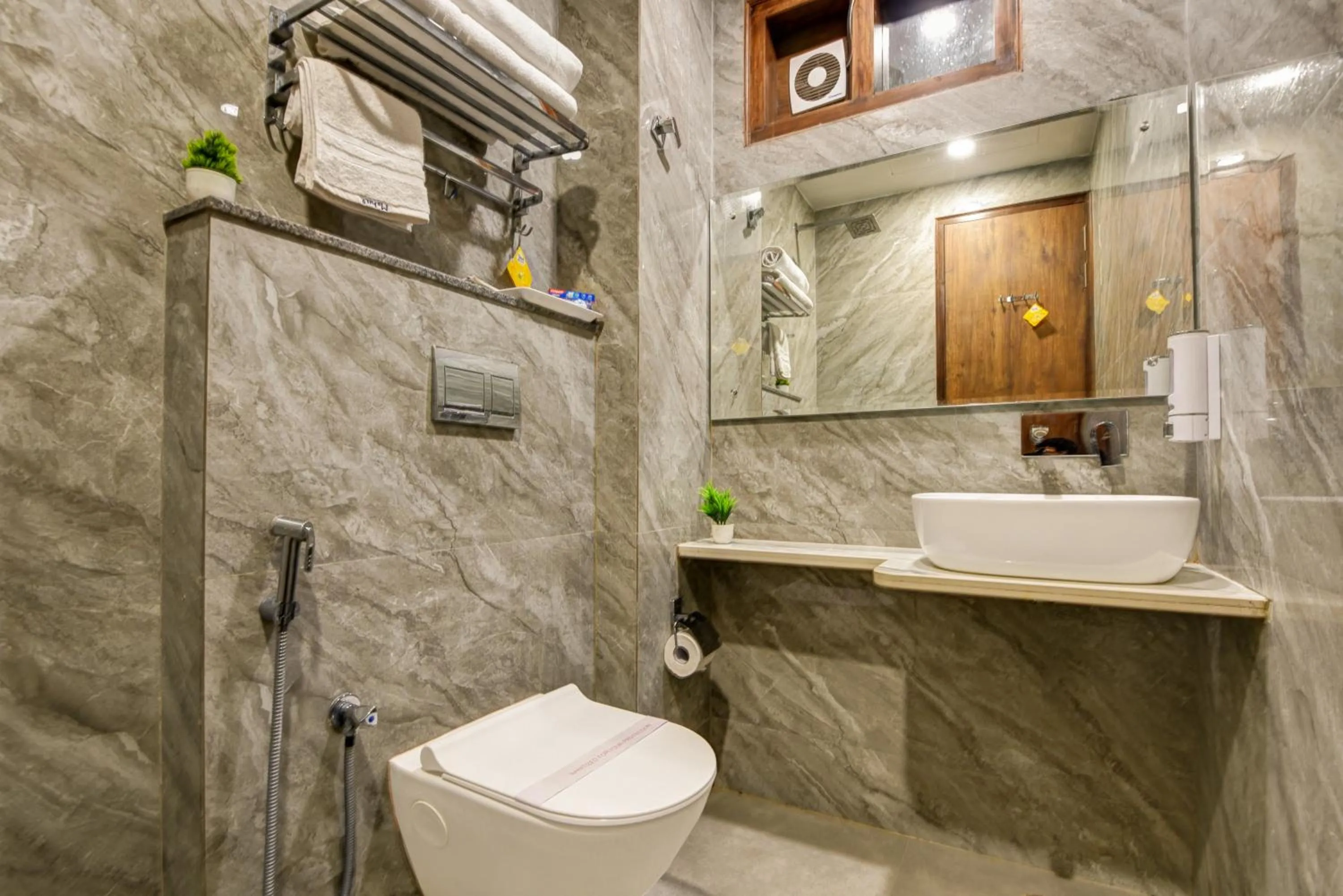 Shower in Hotel Mehul International -Near New Delhi Railway Station, Paharganj & Connaught Place
