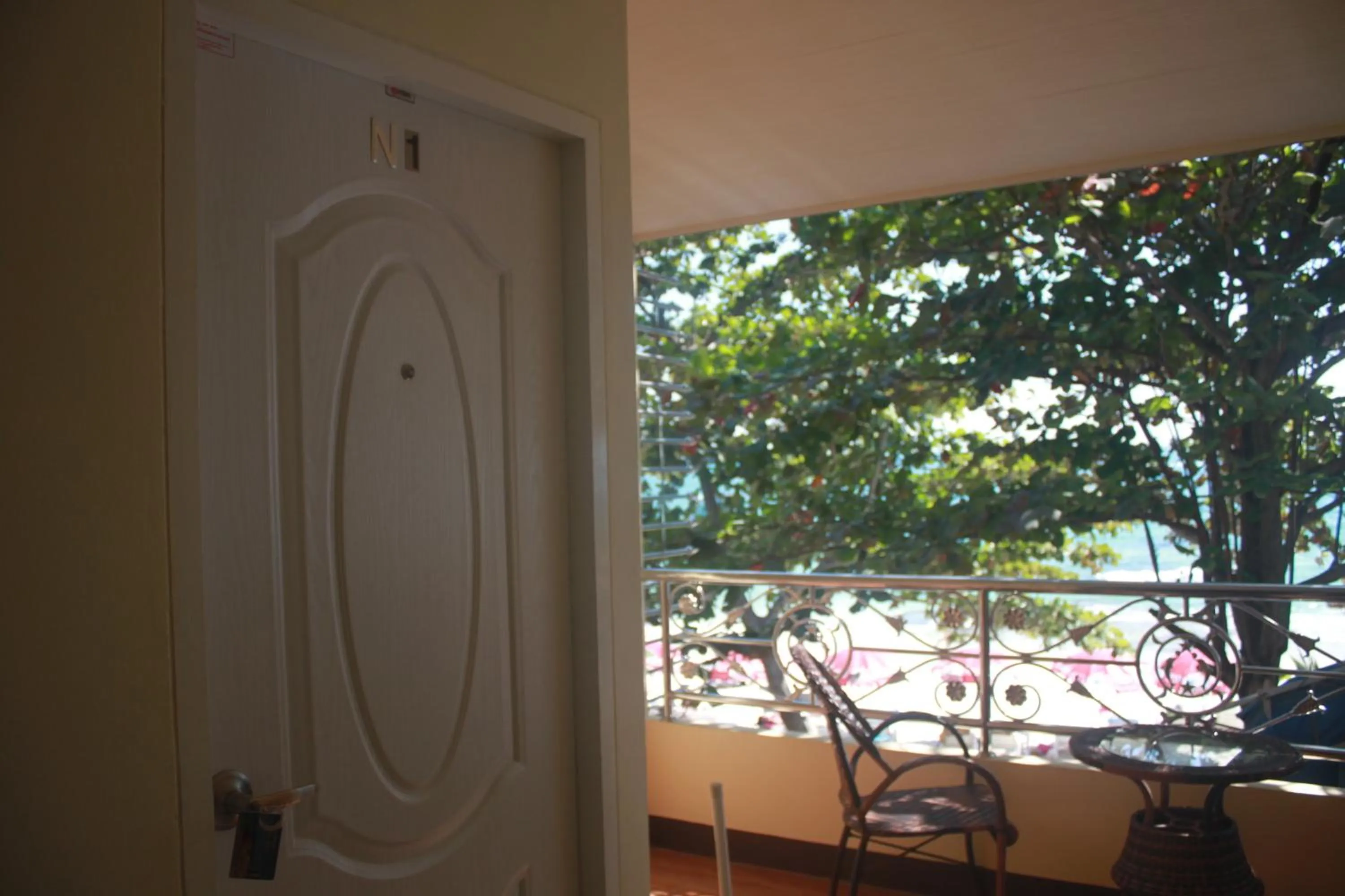 Day in Nong Nuey Rooms