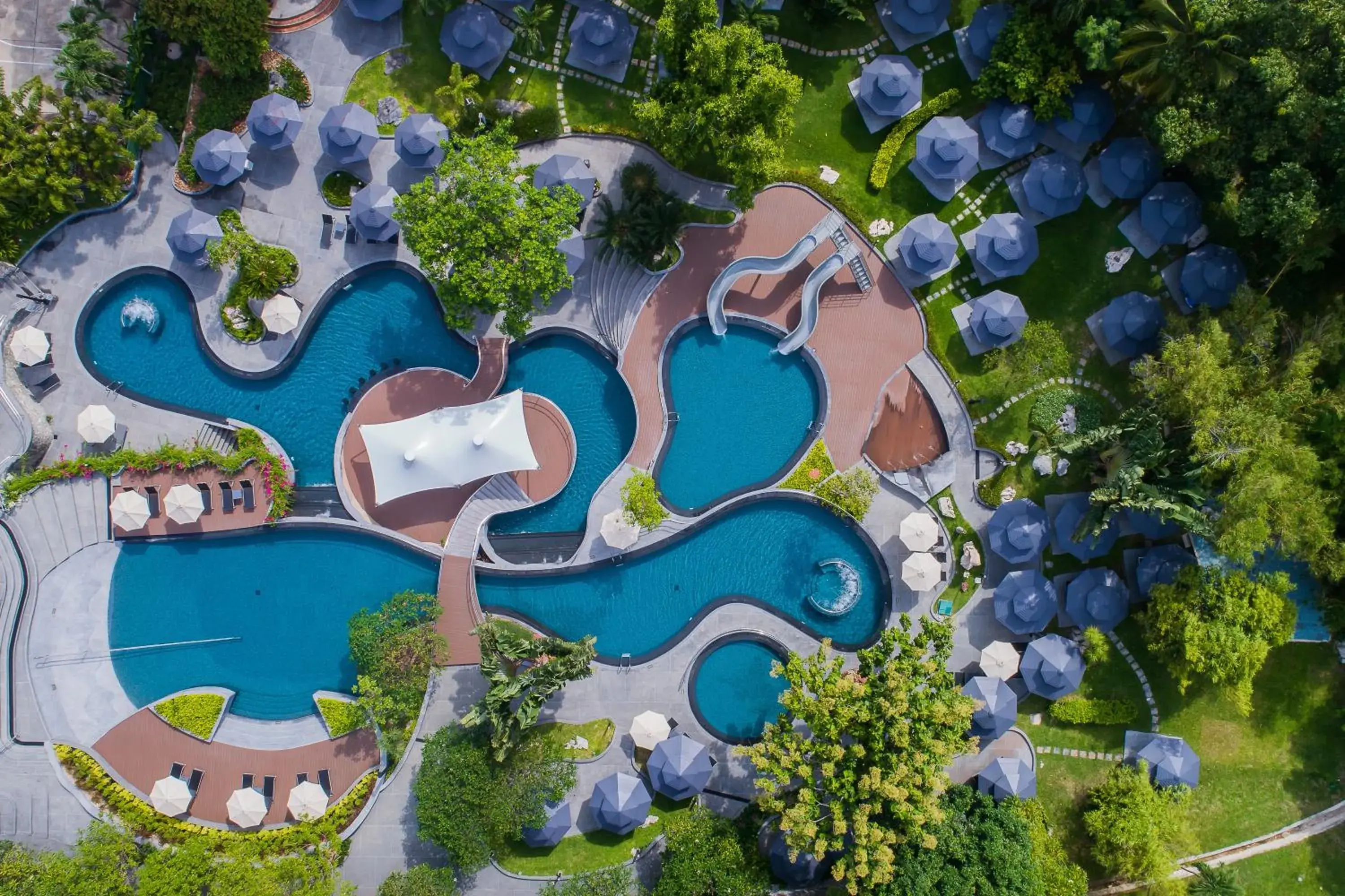 Bird's eye view in Royal Cliff Grand Hotel Pattaya Bird's eye view in Royal Cliff Grand Hotel Pattaya