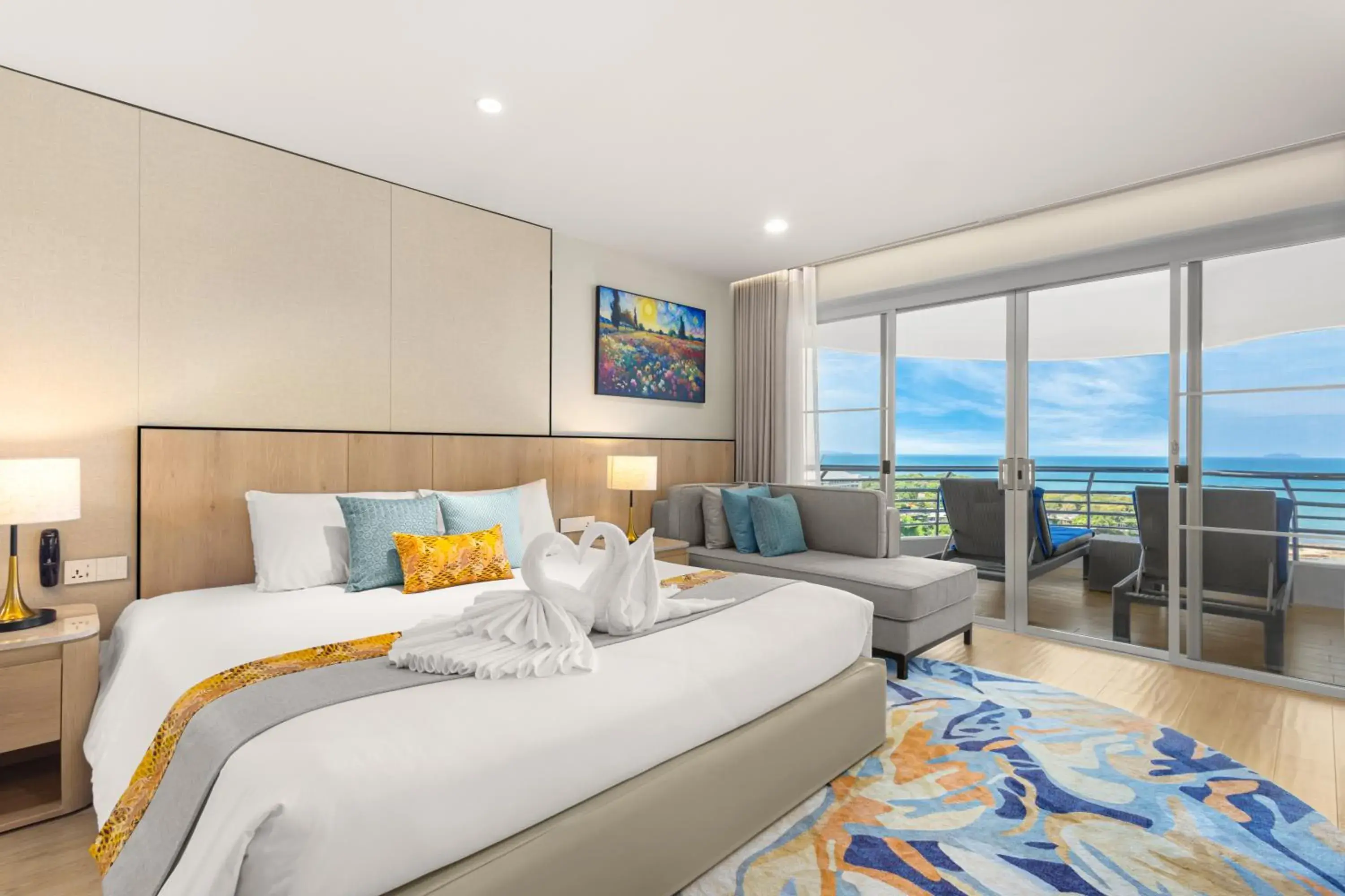 Bedroom, Bed in Royal Cliff Grand Hotel Pattaya Bedroom, Bed in Royal Cliff Grand Hotel Pattaya