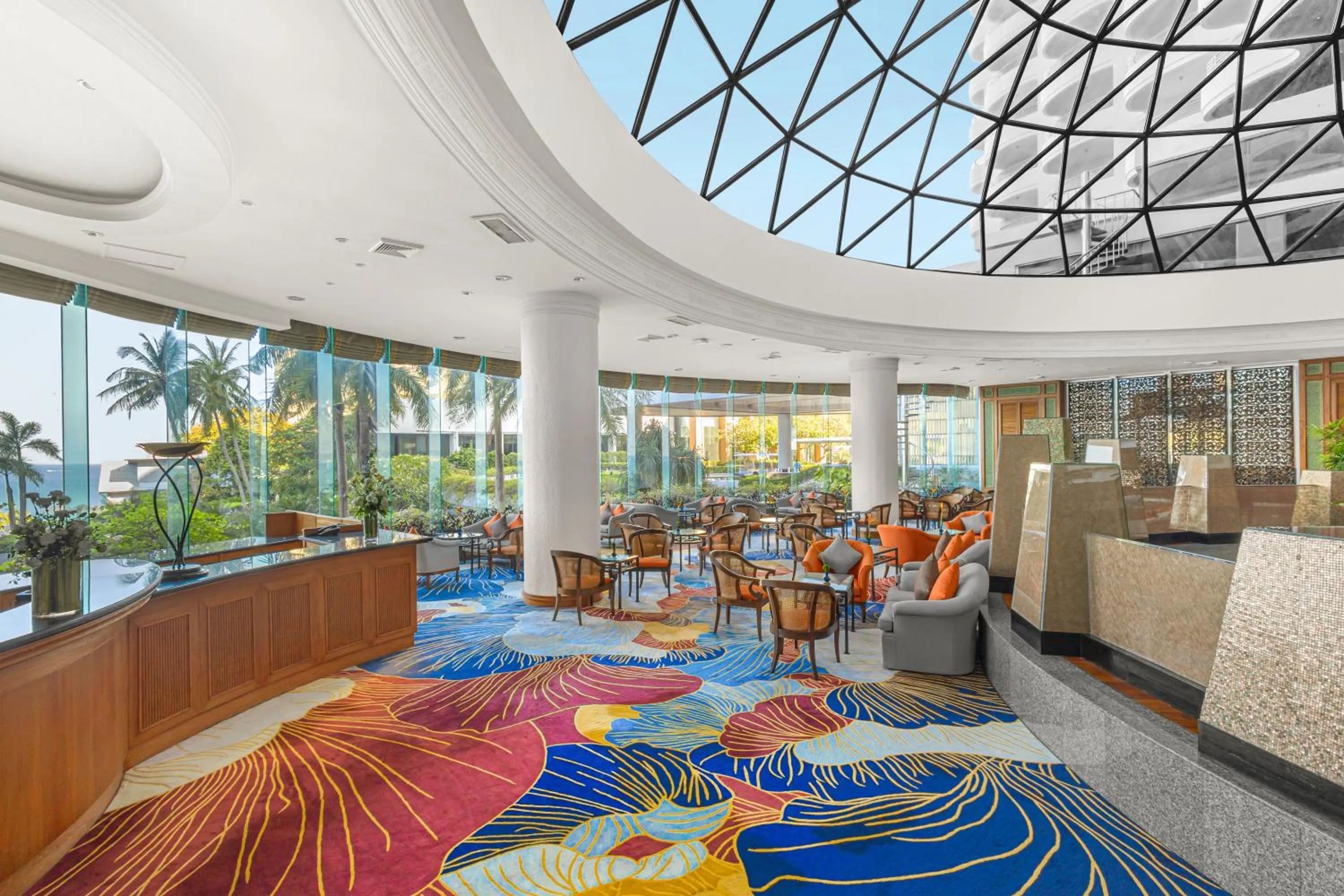 Lobby or reception in Royal Cliff Grand Hotel Pattaya