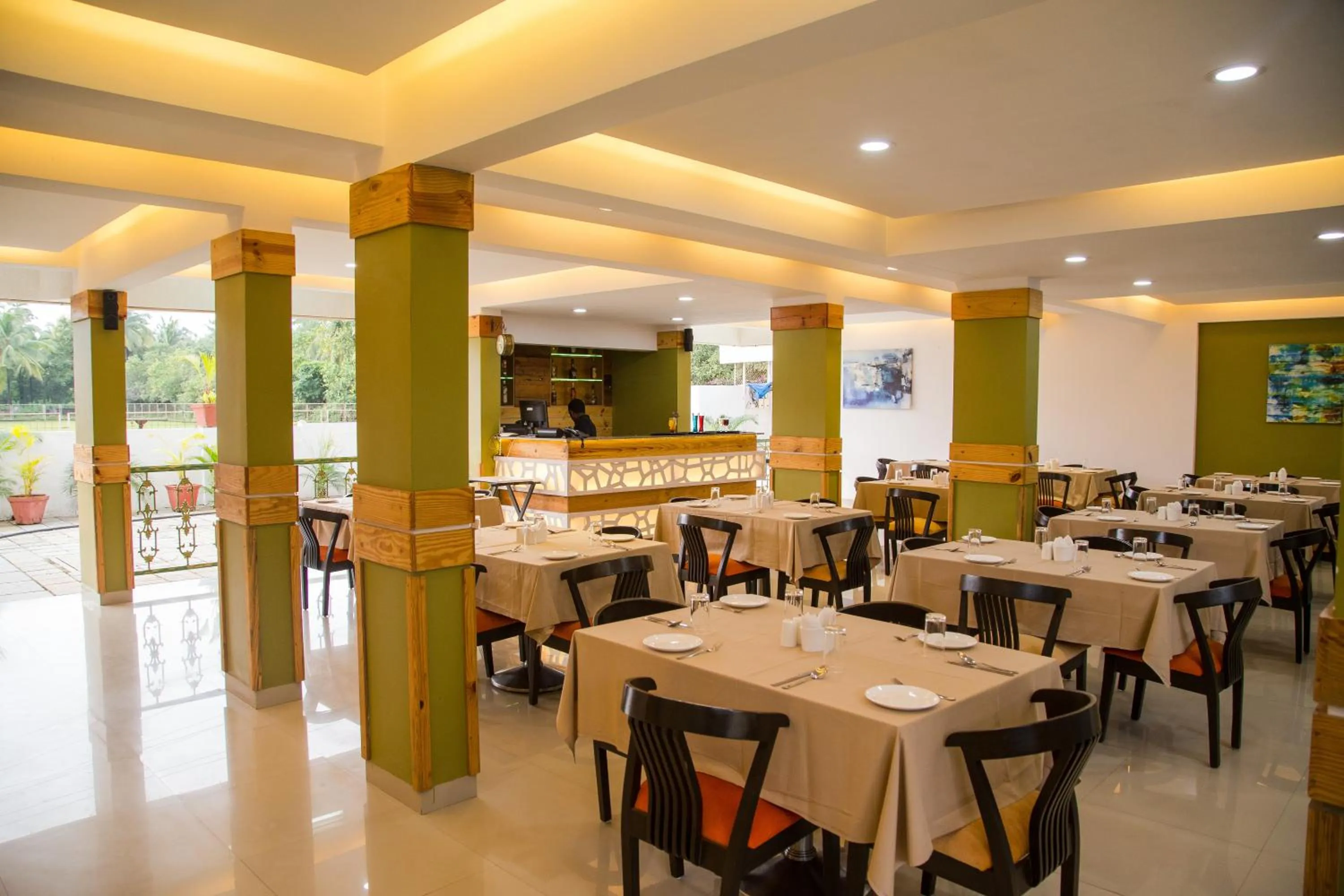 Restaurant/places to eat in Turtle Beach Resort - Morjim