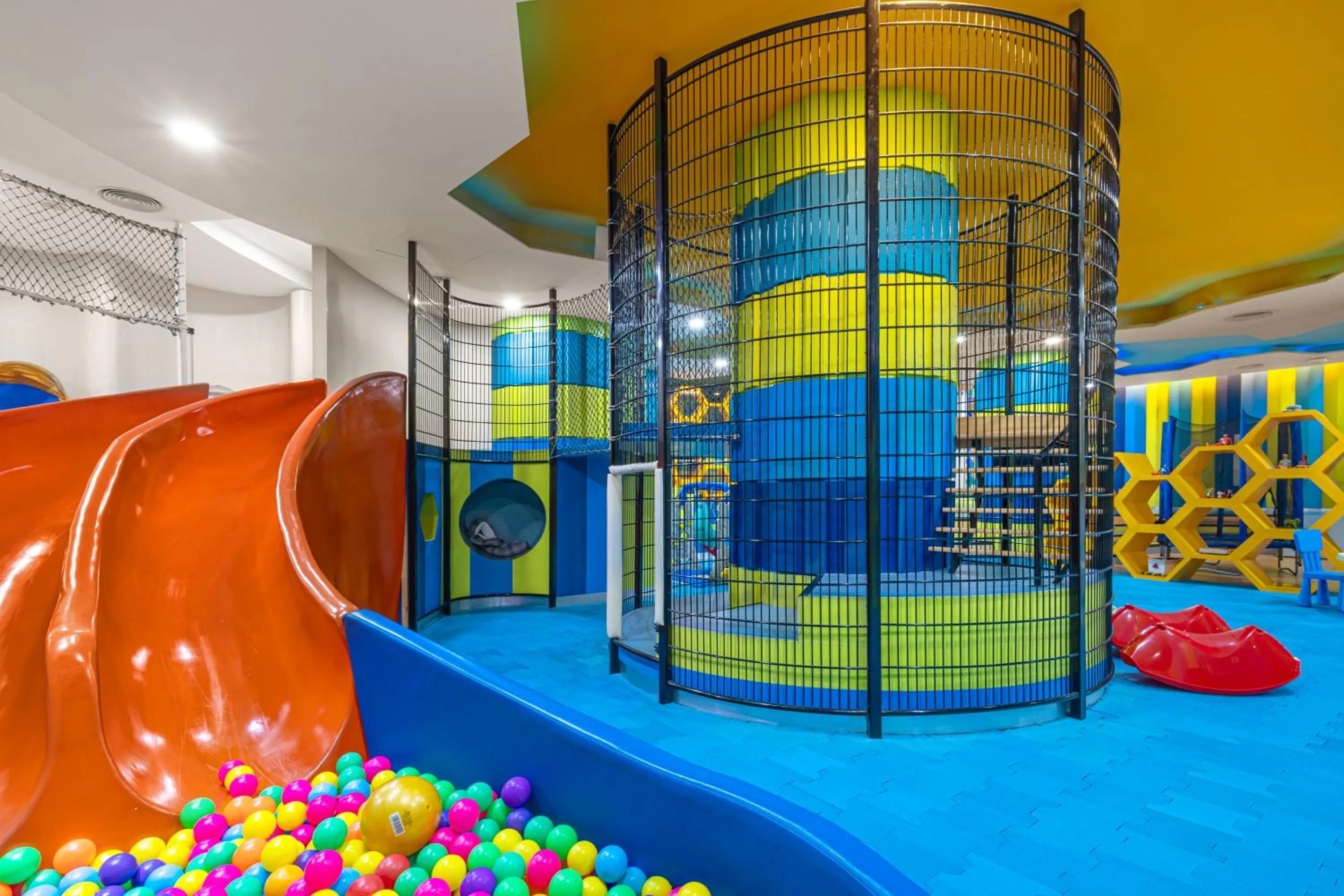 Kids's club in Royal Cliff Beach Terrace Pattaya