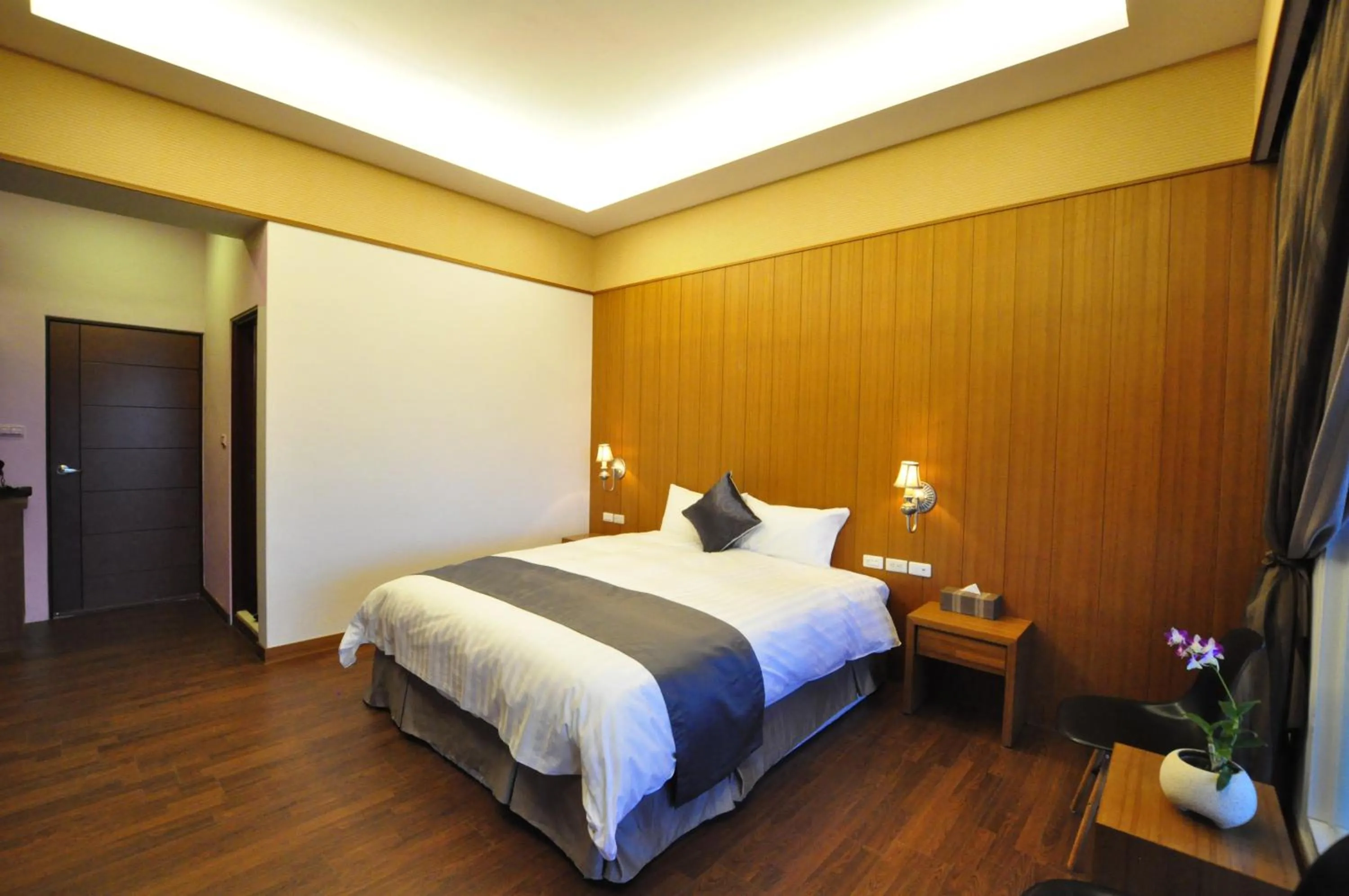 Photo of the whole room, Bed in Hai Yuansu 178