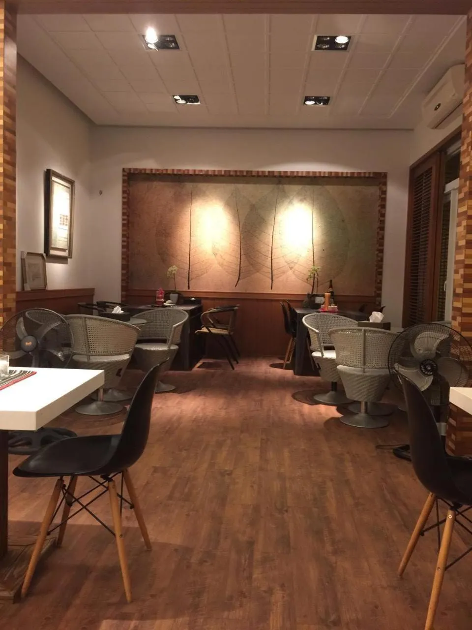 Dining area in Hai Yuansu 178