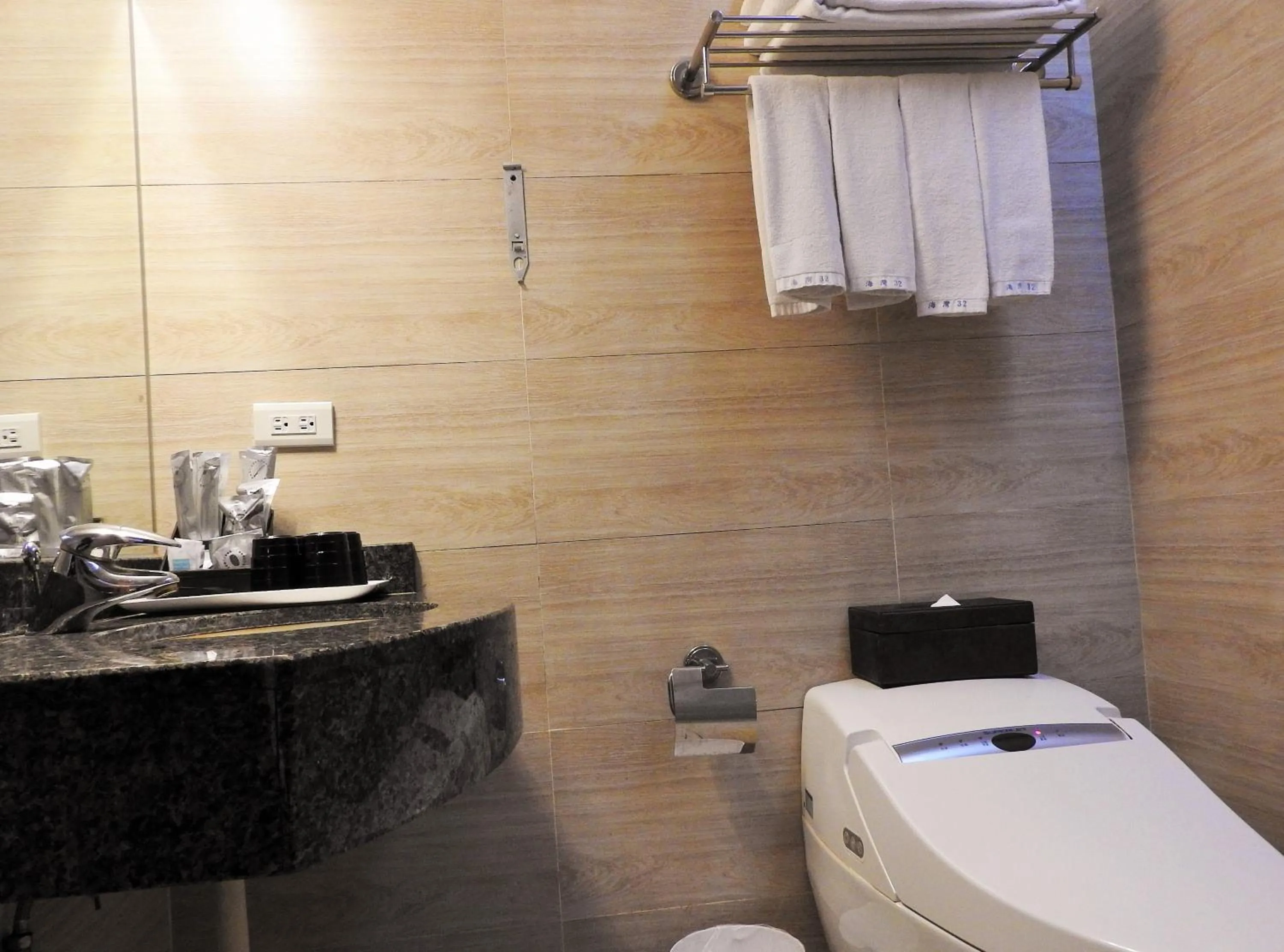 Bathroom in Hai Yuansu 178