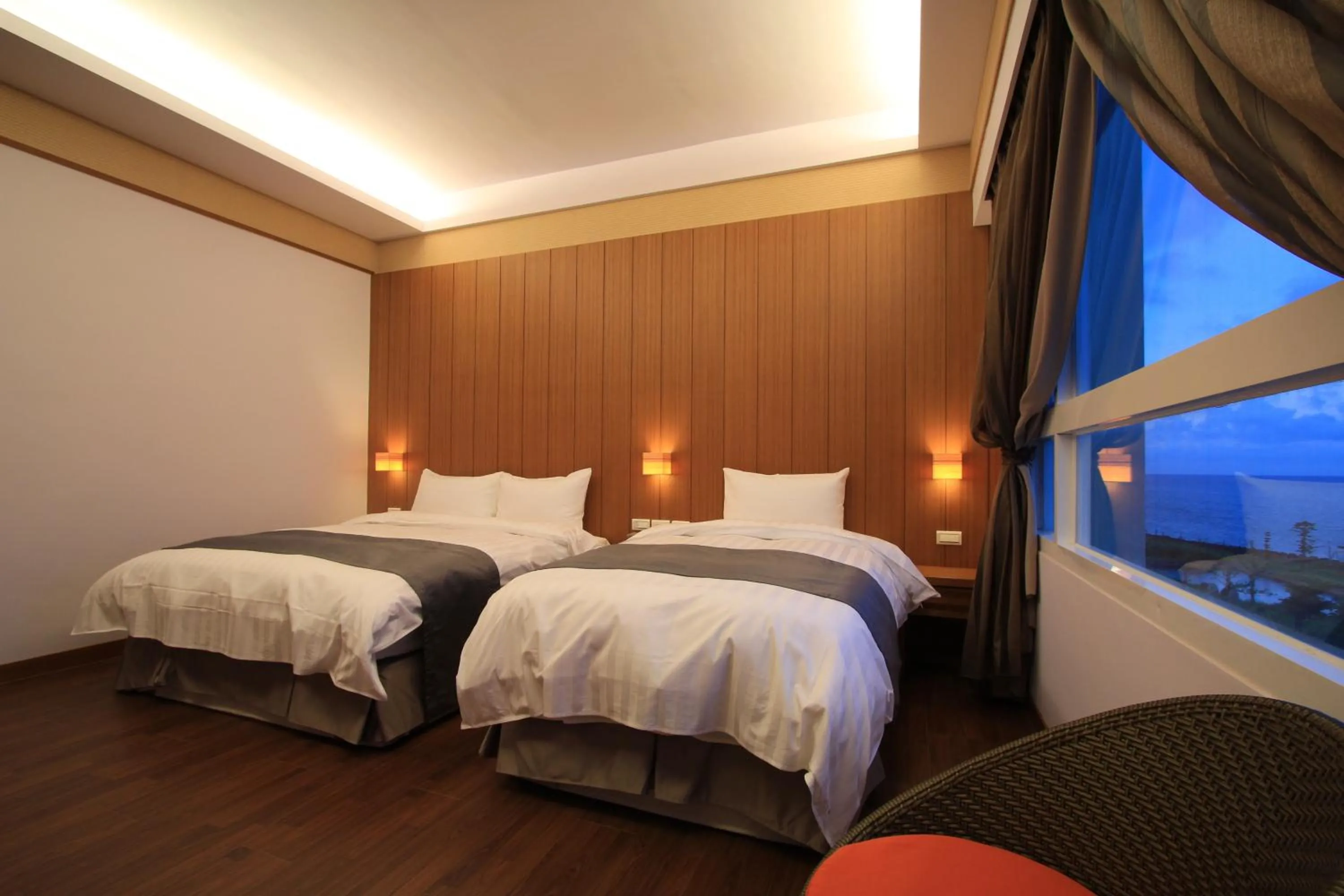 Photo of the whole room, Bed in Hai Yuansu 178