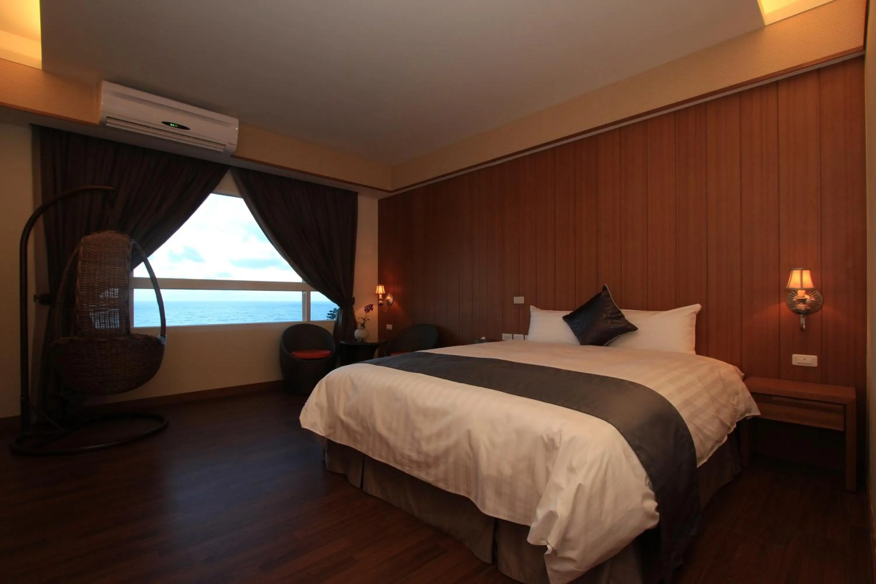Photo of the whole room, Bed in Hai Yuansu 178