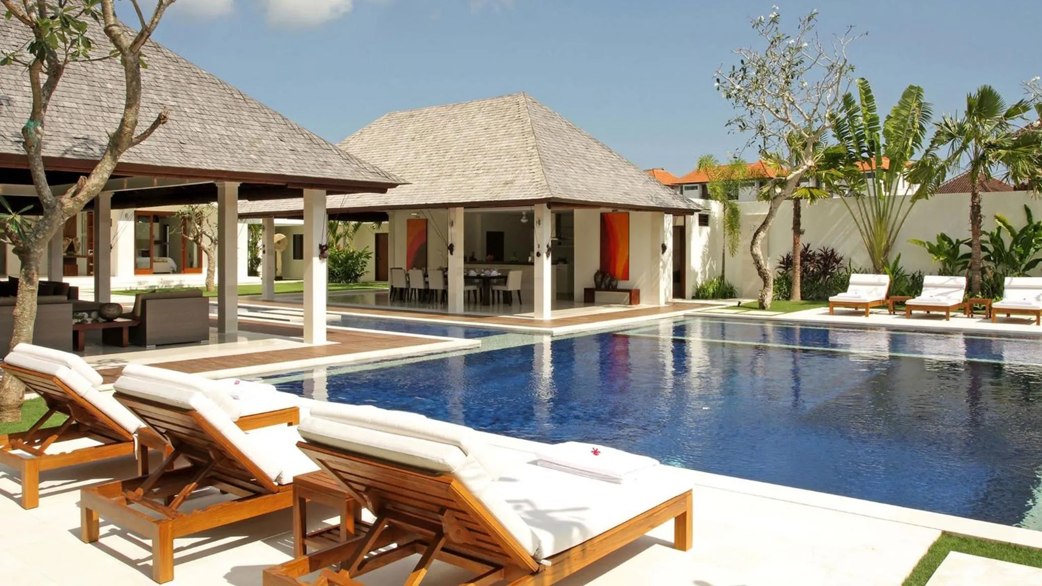 Property building in Villa Asante