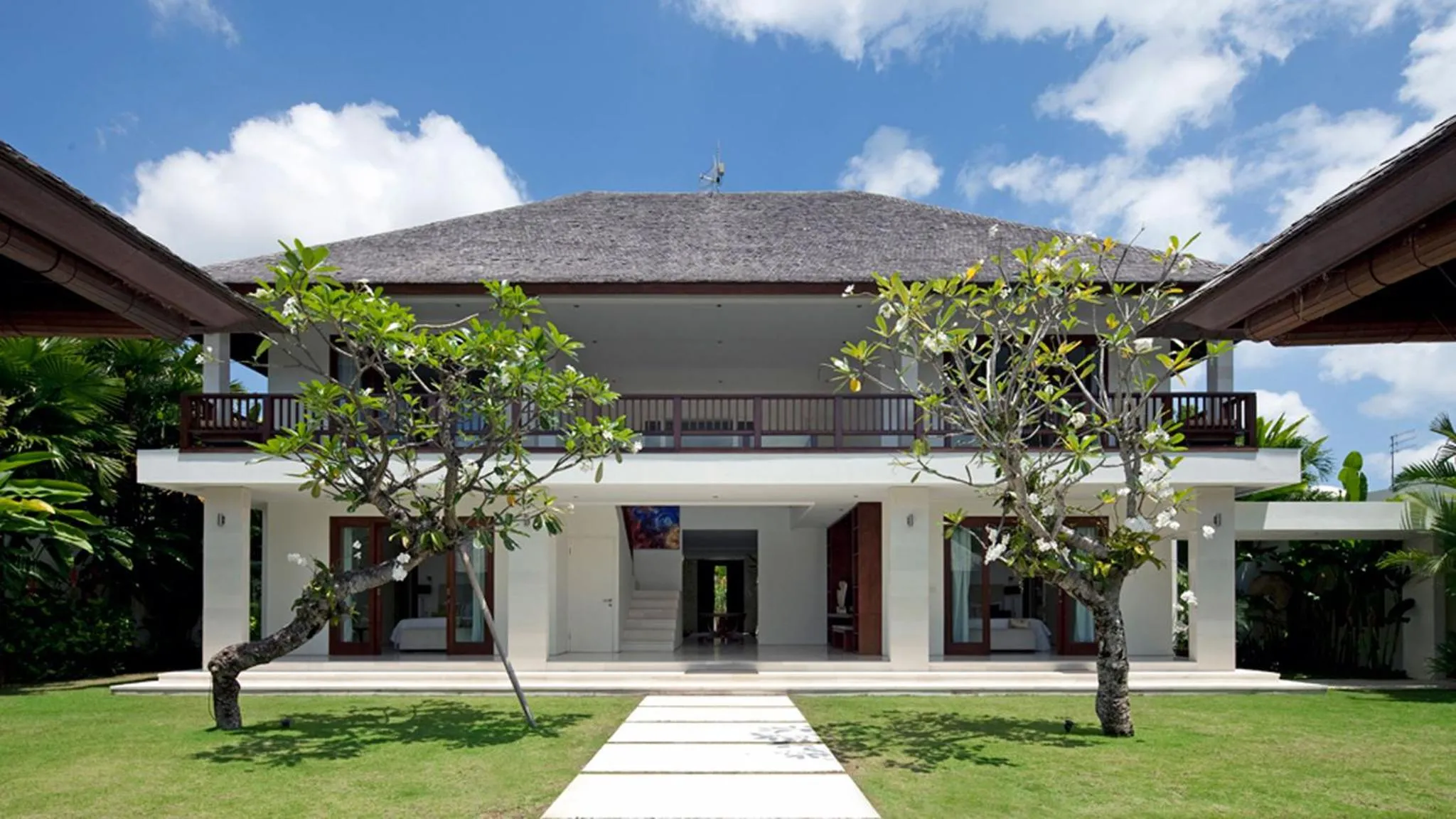 Property building in Villa Asante