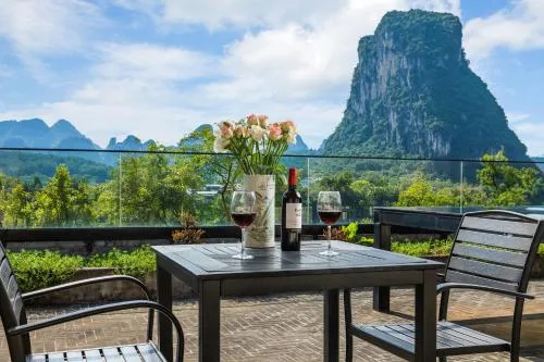 Yangshuo River Lodge Hotel - Airport or TS Free pick up over 3 nights