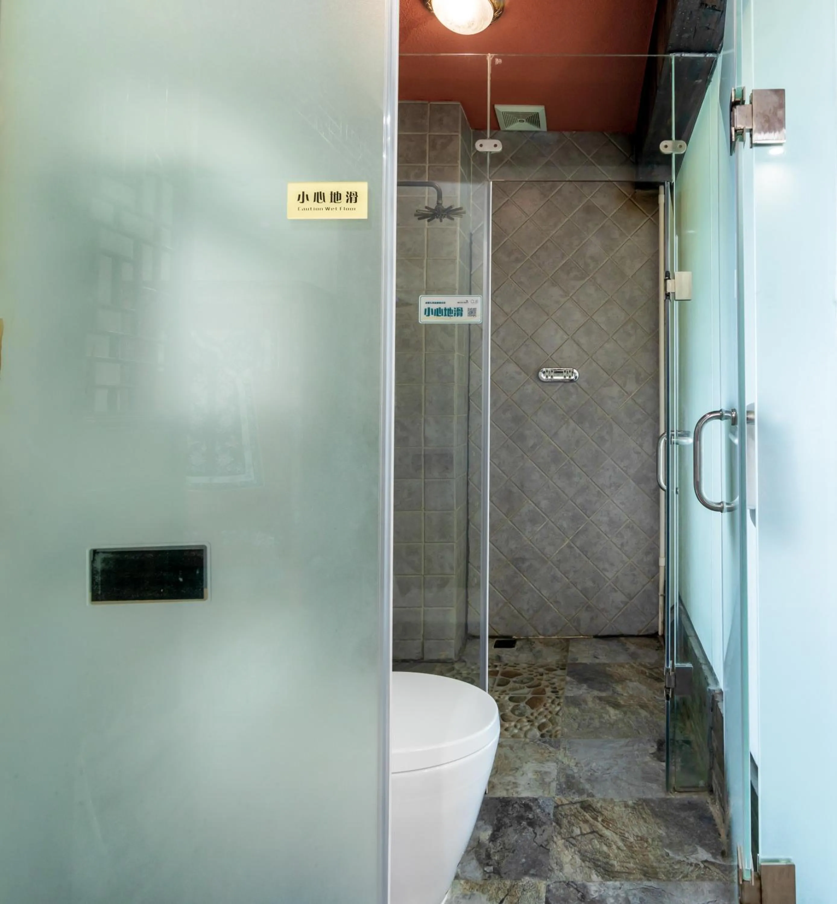 Toilet in Yangshuo River Lodge Hotel - Airport or TS Free pick up over 3 nights