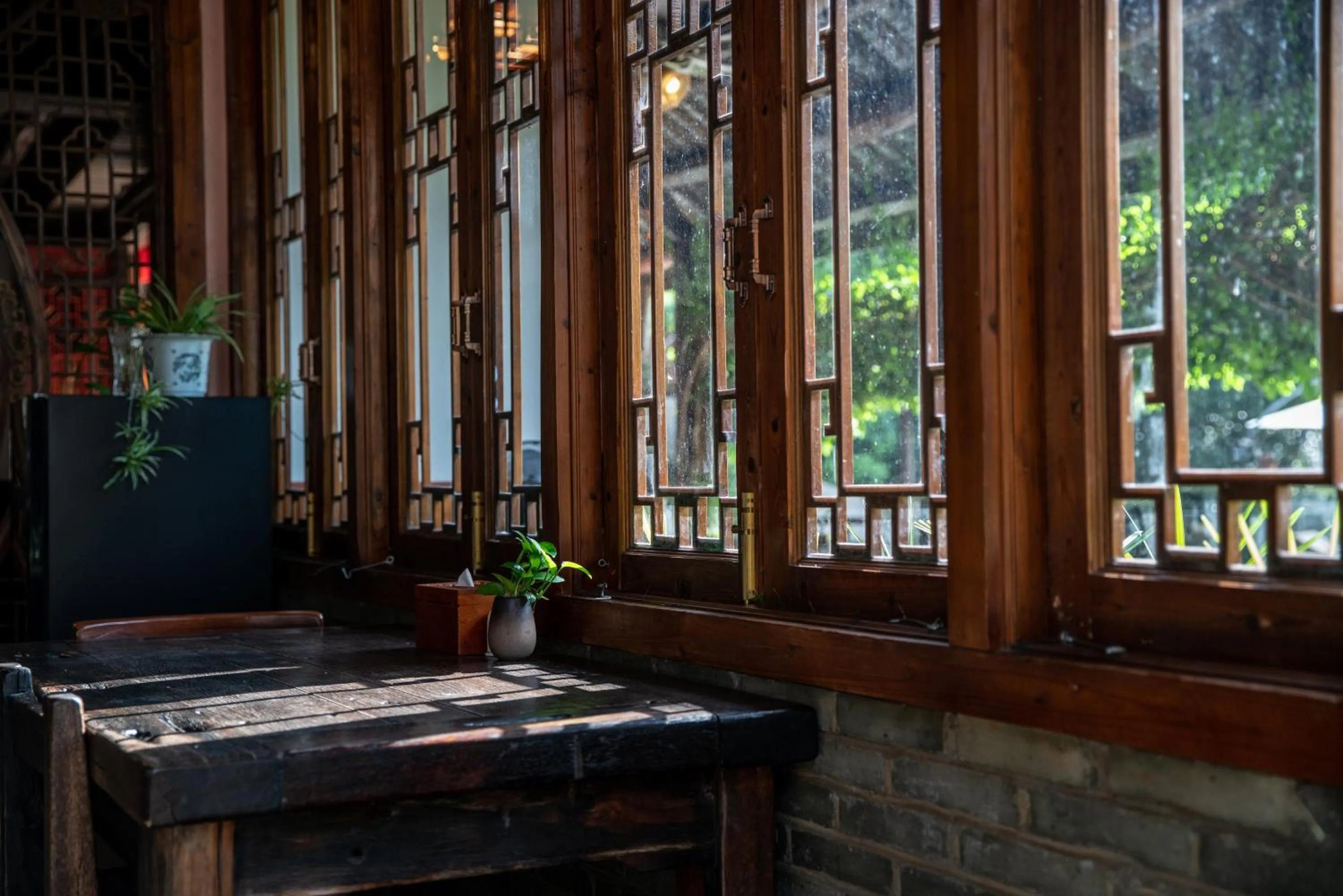 Restaurant/places to eat in Yangshuo River Lodge Hotel - Airport or TS Free pick up over 3 nights