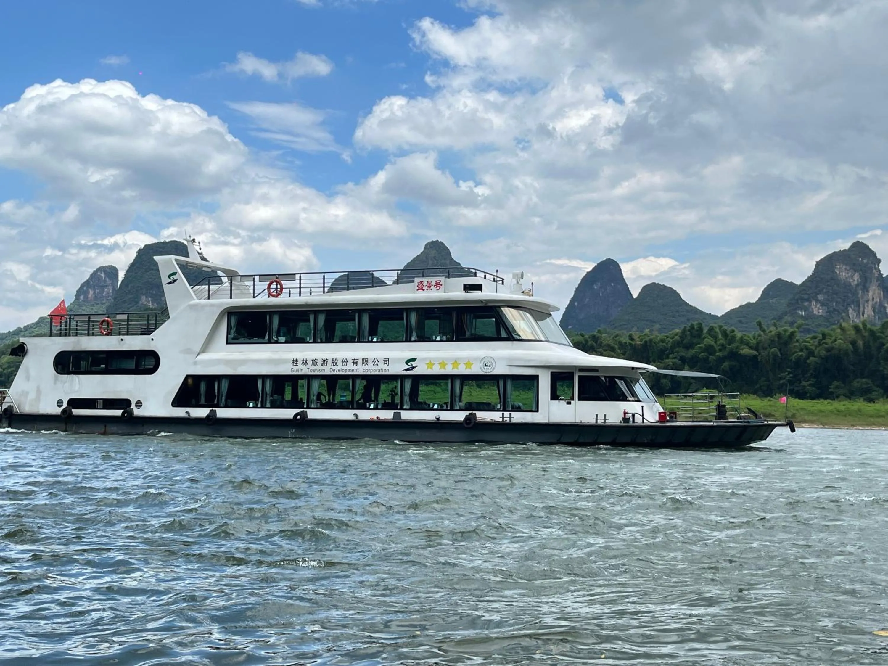 Activities in Yangshuo River Lodge Hotel - Airport or TS Free pick up over 3 nights